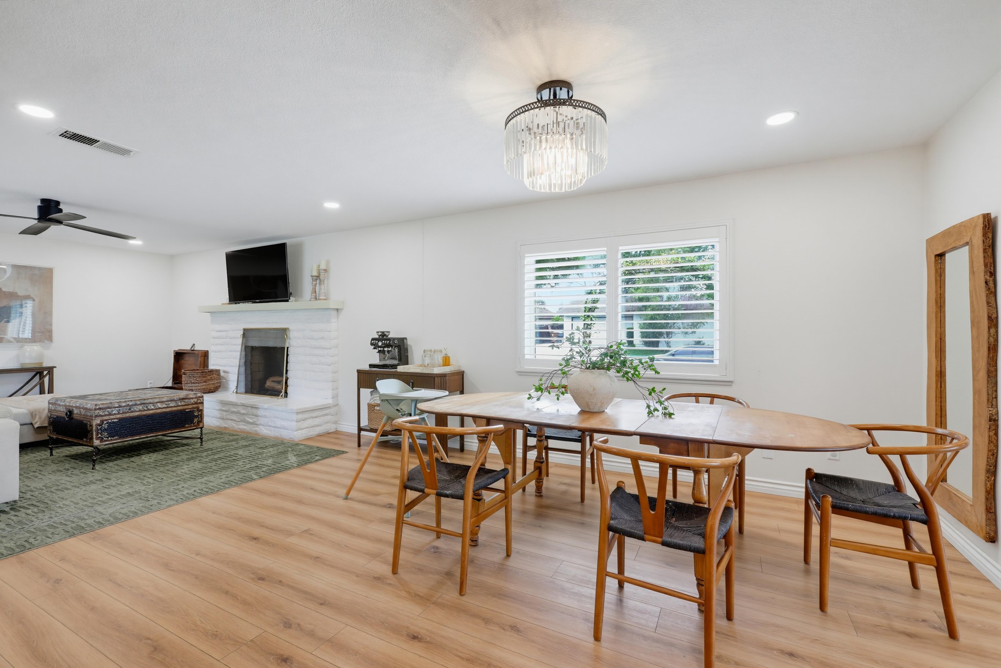 Virtual tour photo 26 of 65 for 1537 Yellowstone Ave