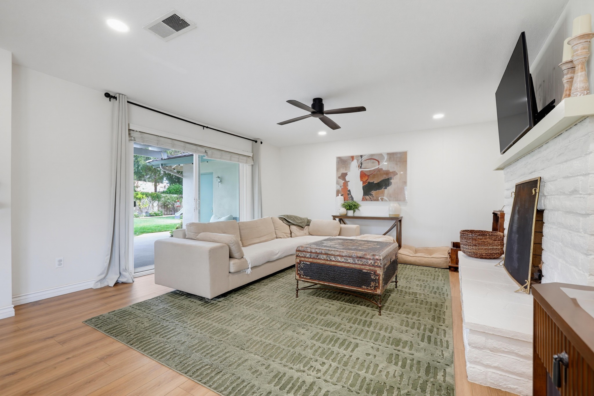 Virtual tour photo 29 of 65 for 1537 Yellowstone Ave