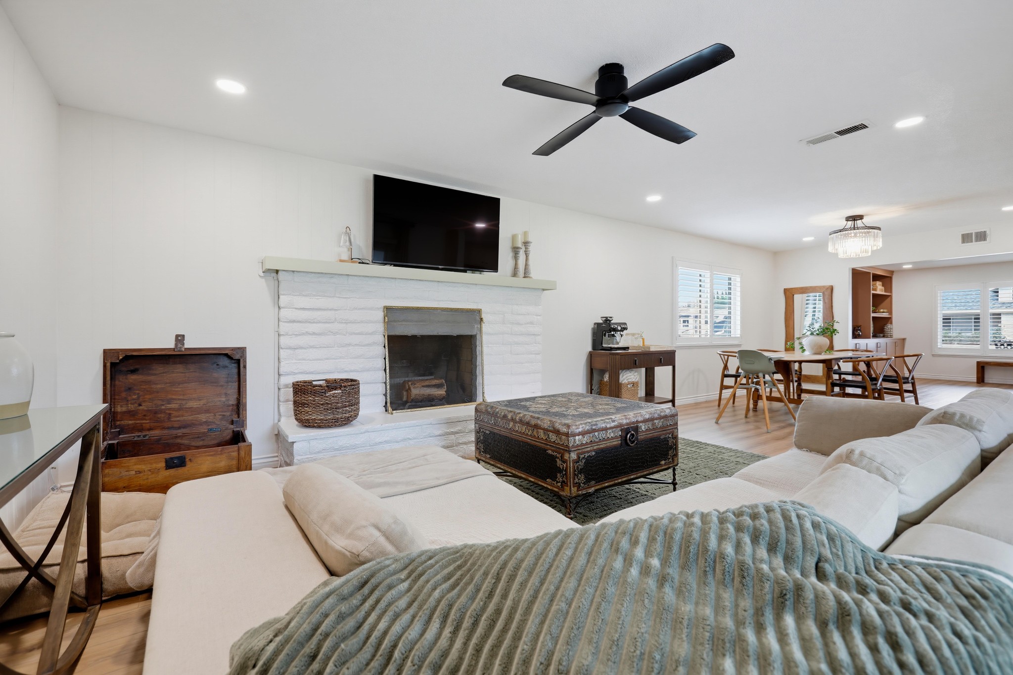 Virtual tour photo 30 of 65 for 1537 Yellowstone Ave