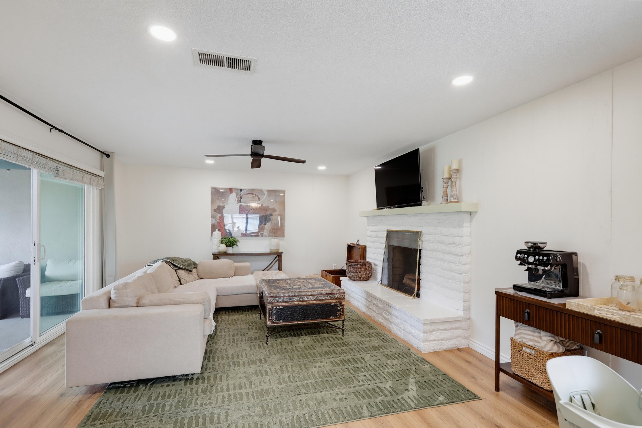 Virtual tour photo 31 of 65 for 1537 Yellowstone Ave