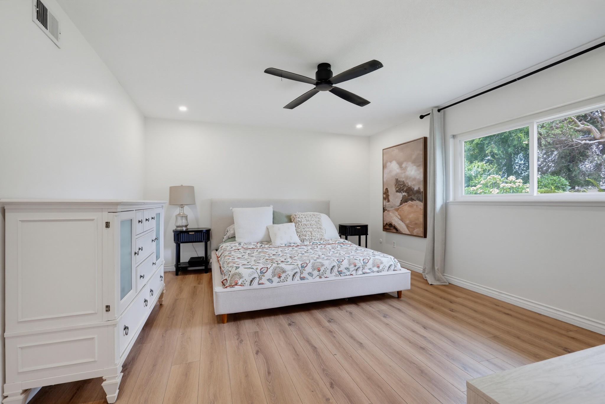 Virtual tour photo 39 of 65 for 1537 Yellowstone Ave
