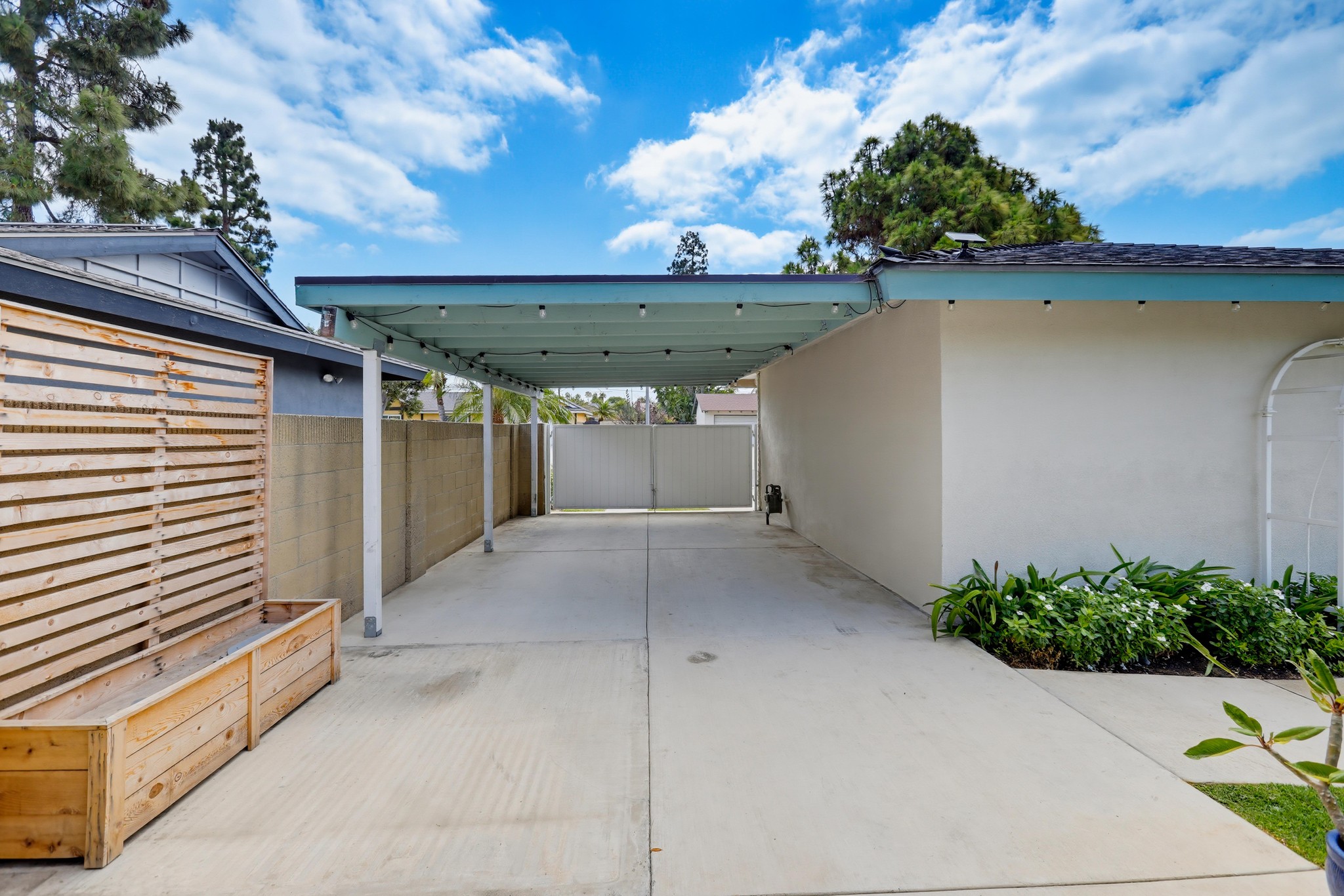 Virtual tour photo 59 of 65 for 1537 Yellowstone Ave