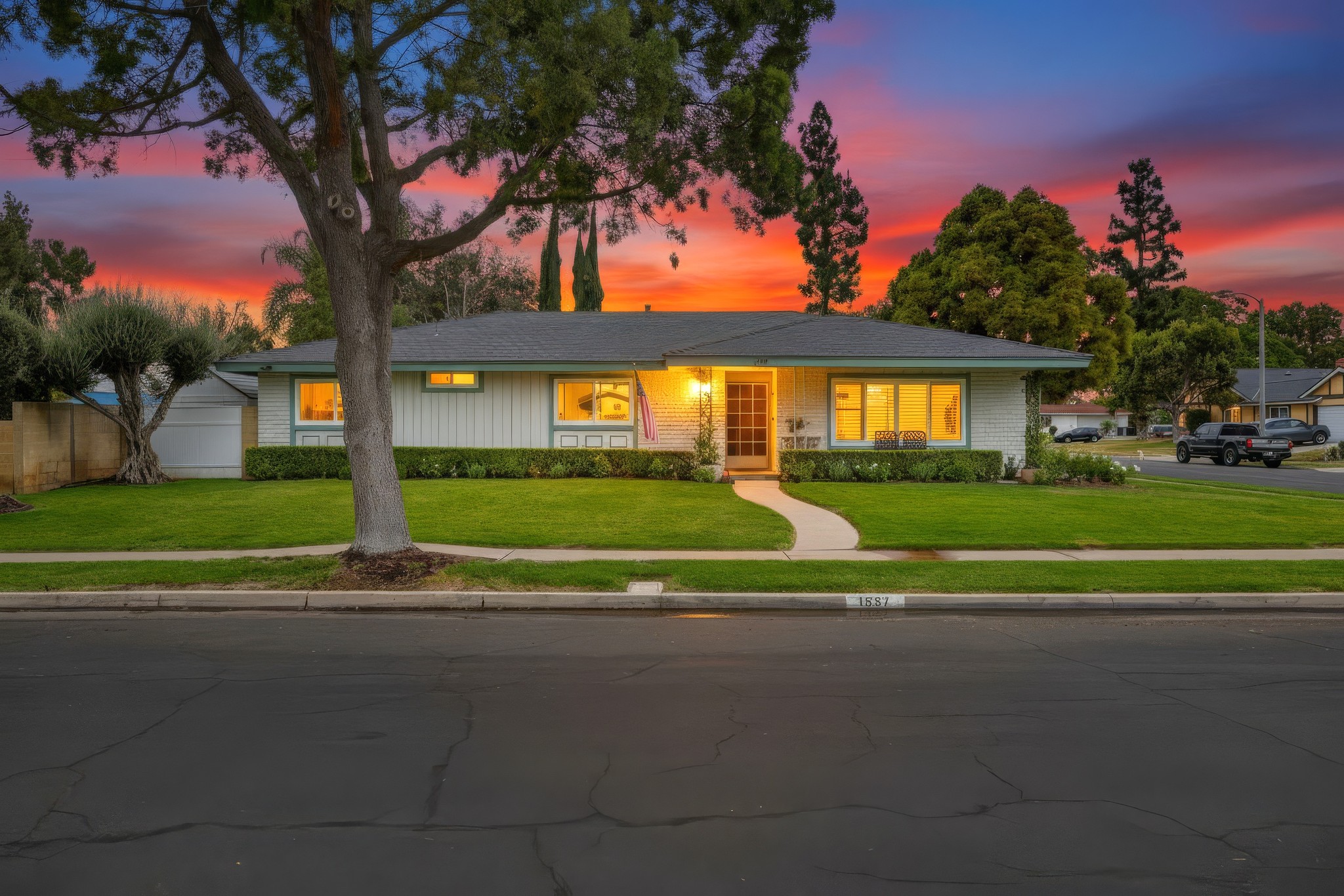 Virtual tour photo 65 of 65 for 1537 Yellowstone Ave