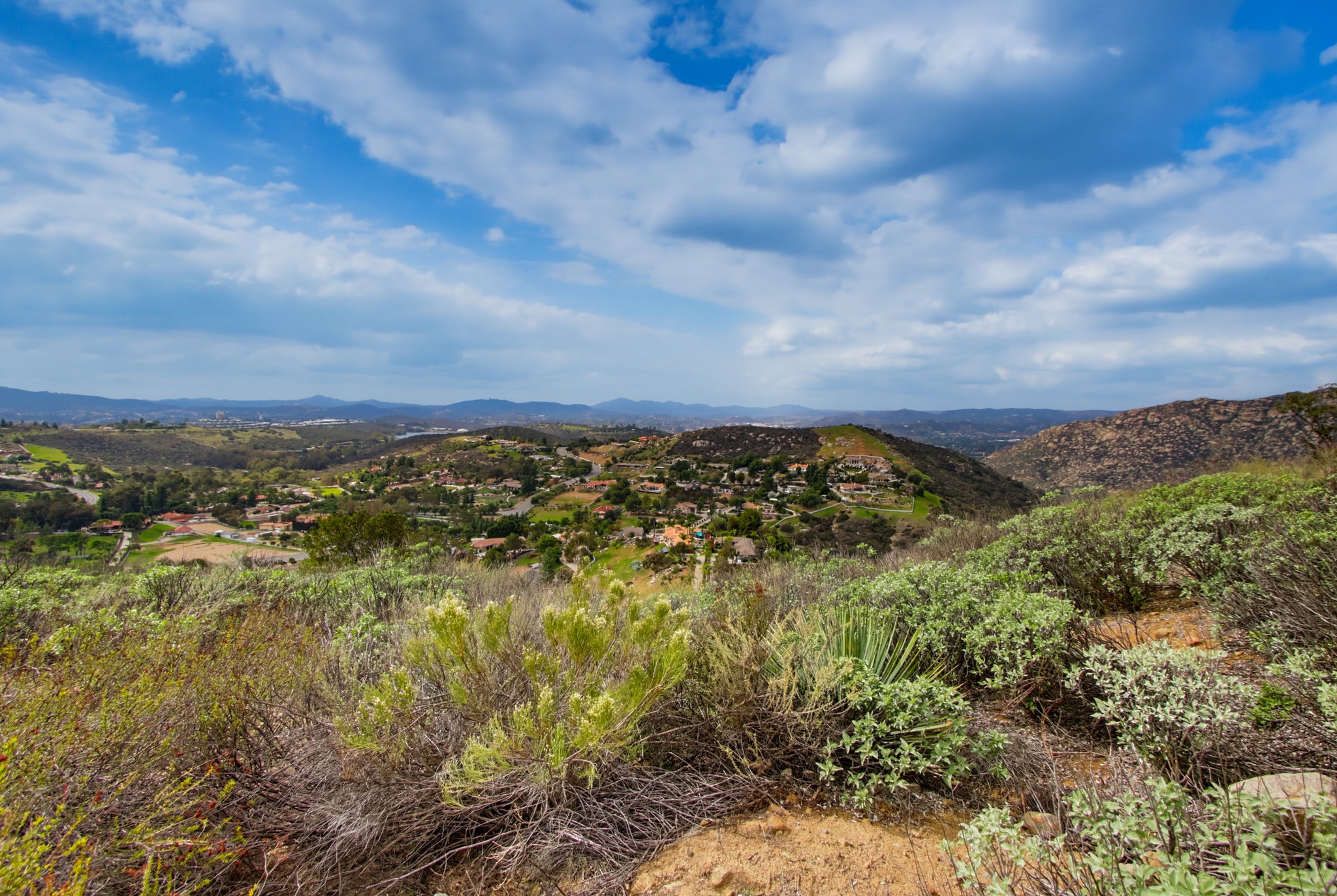 Virtual tour photo 3 of 48 for 15370 Lazy Creek Rd