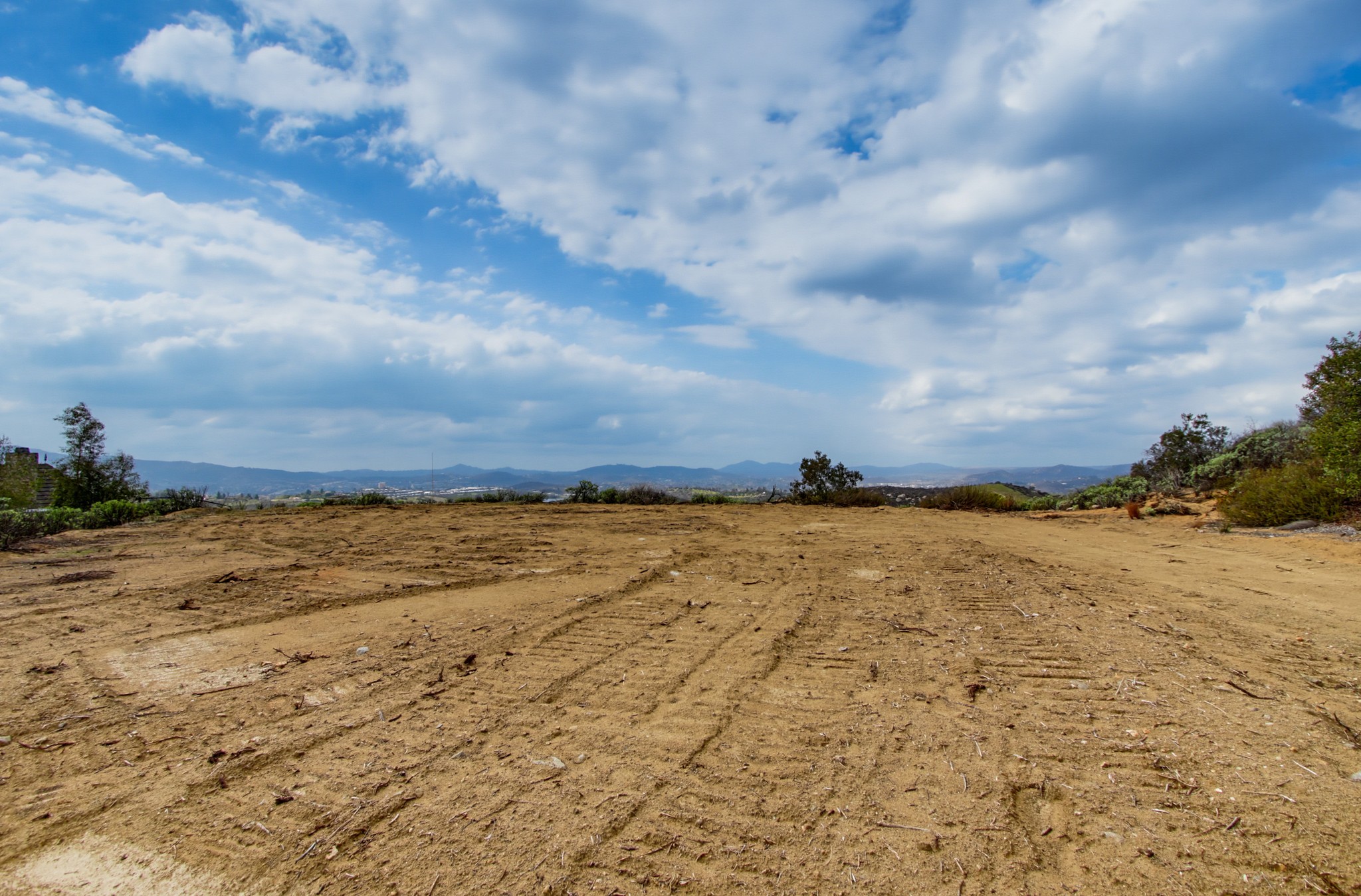 Virtual tour photo 10 of 48 for 15370 Lazy Creek Rd