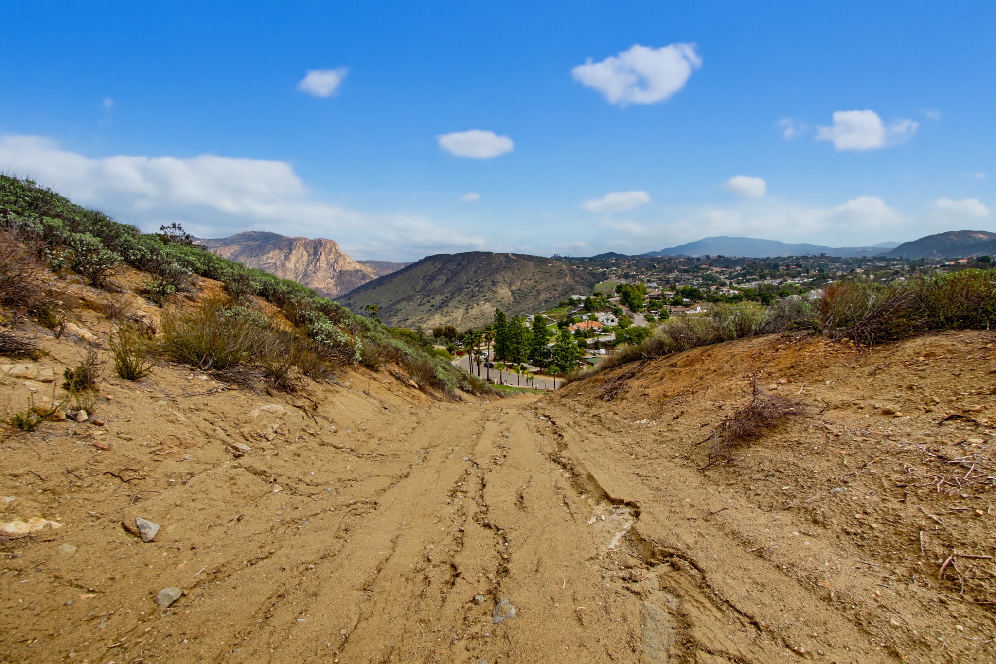 Virtual tour photo 12 of 48 for 15370 Lazy Creek Rd