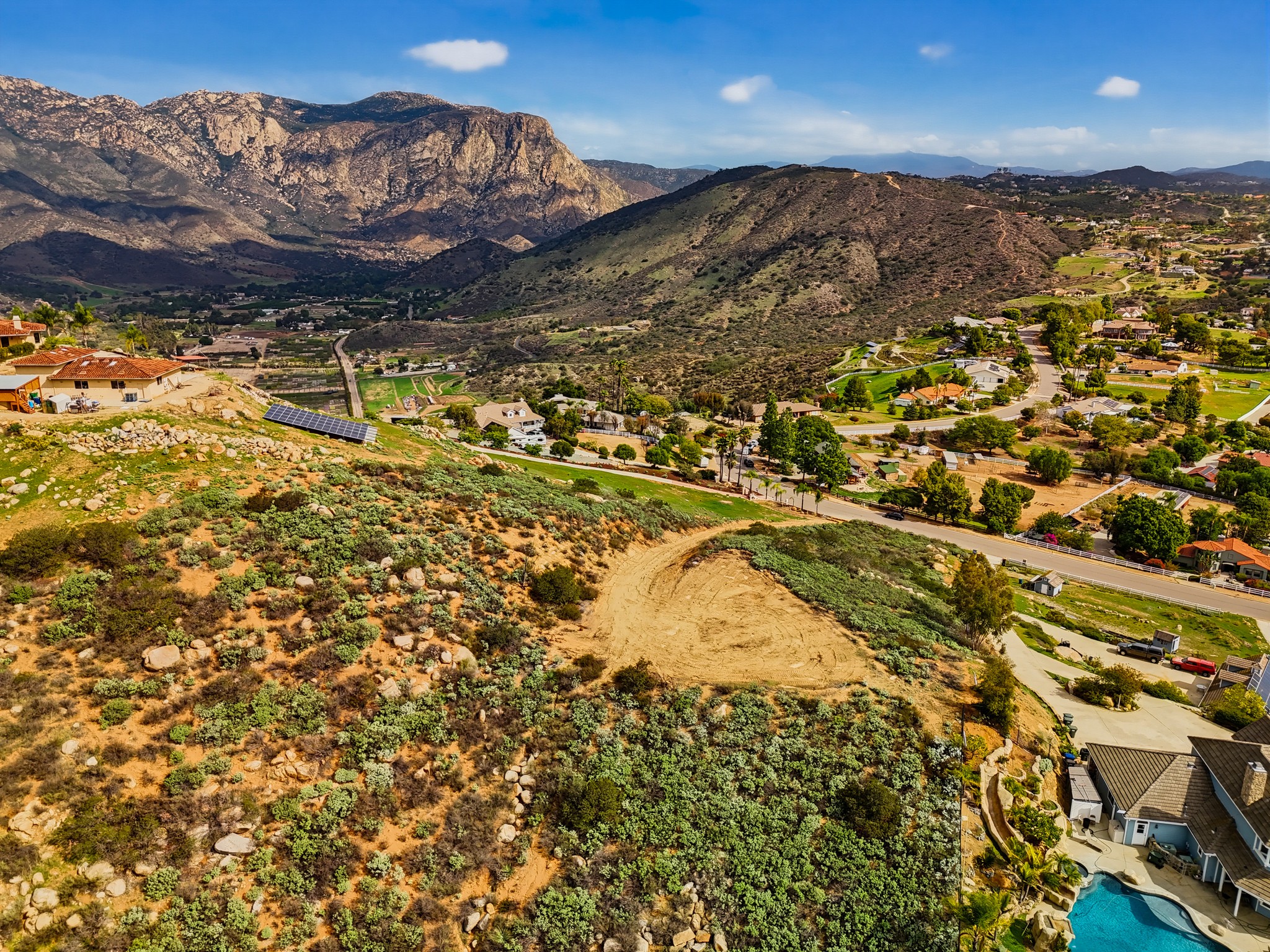 Virtual tour photo 32 of 48 for 15370 Lazy Creek Rd
