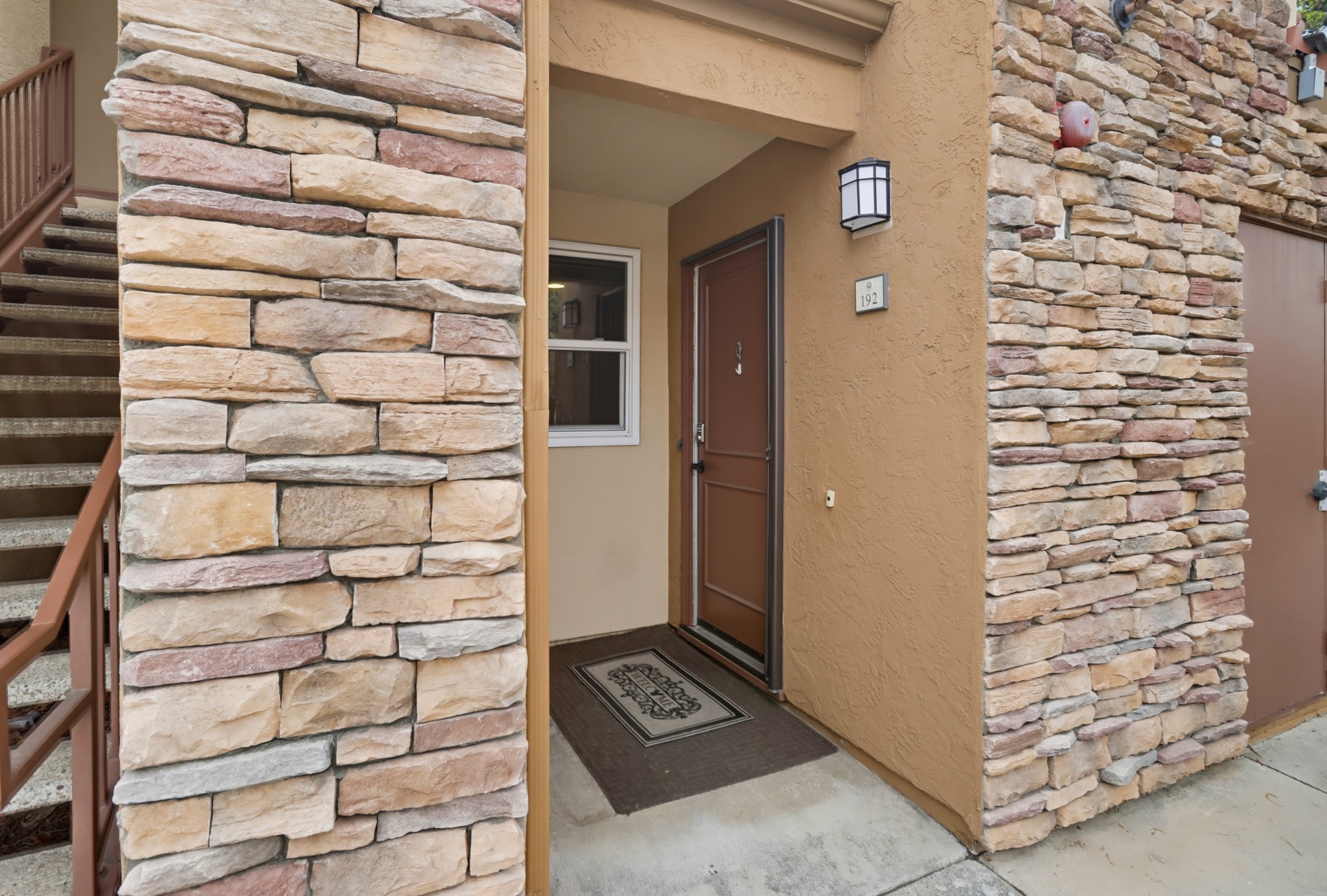 Virtual tour photo 4 of 41 for 15373 Maturin Dr