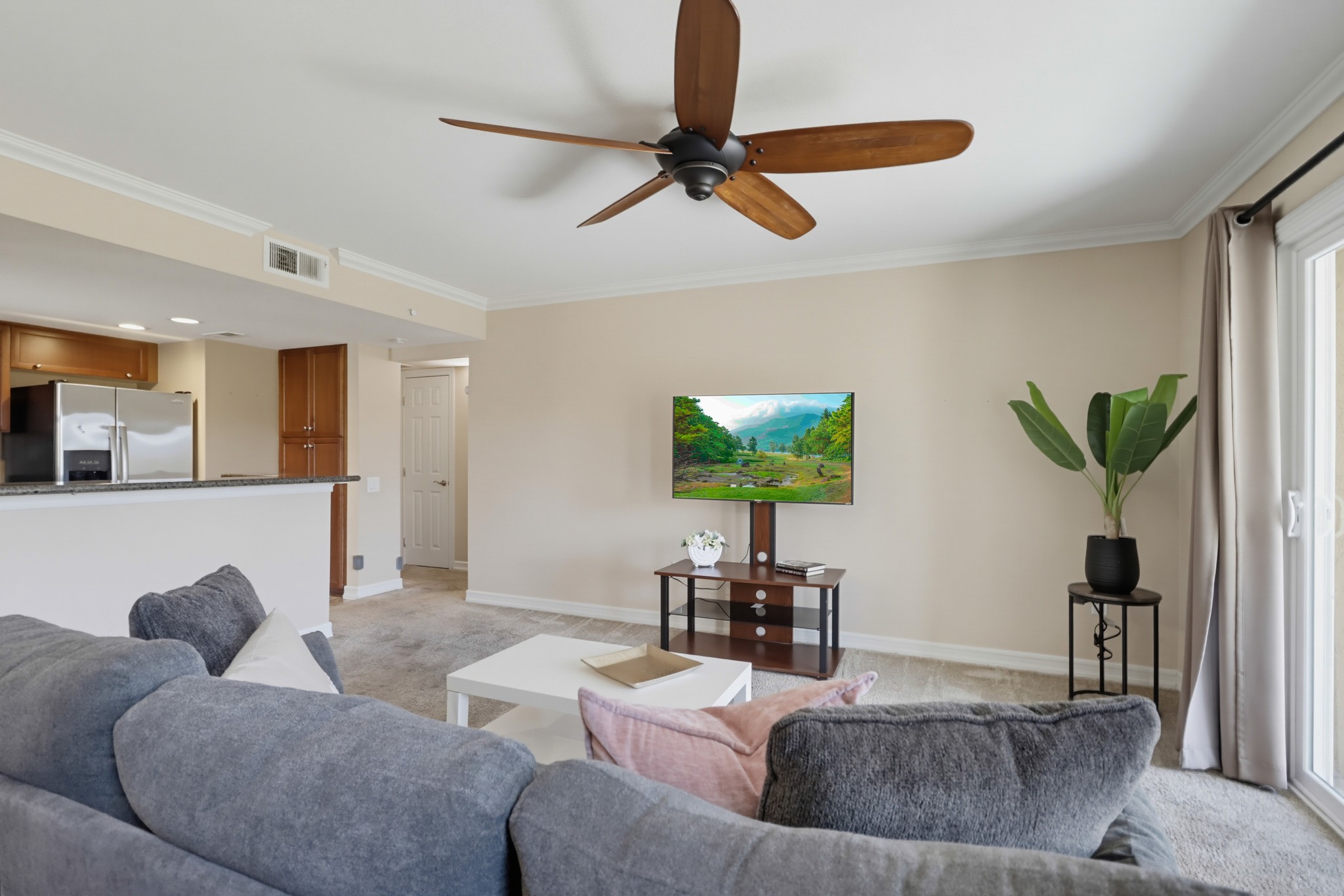 Virtual tour photo 11 of 41 for 15373 Maturin Dr