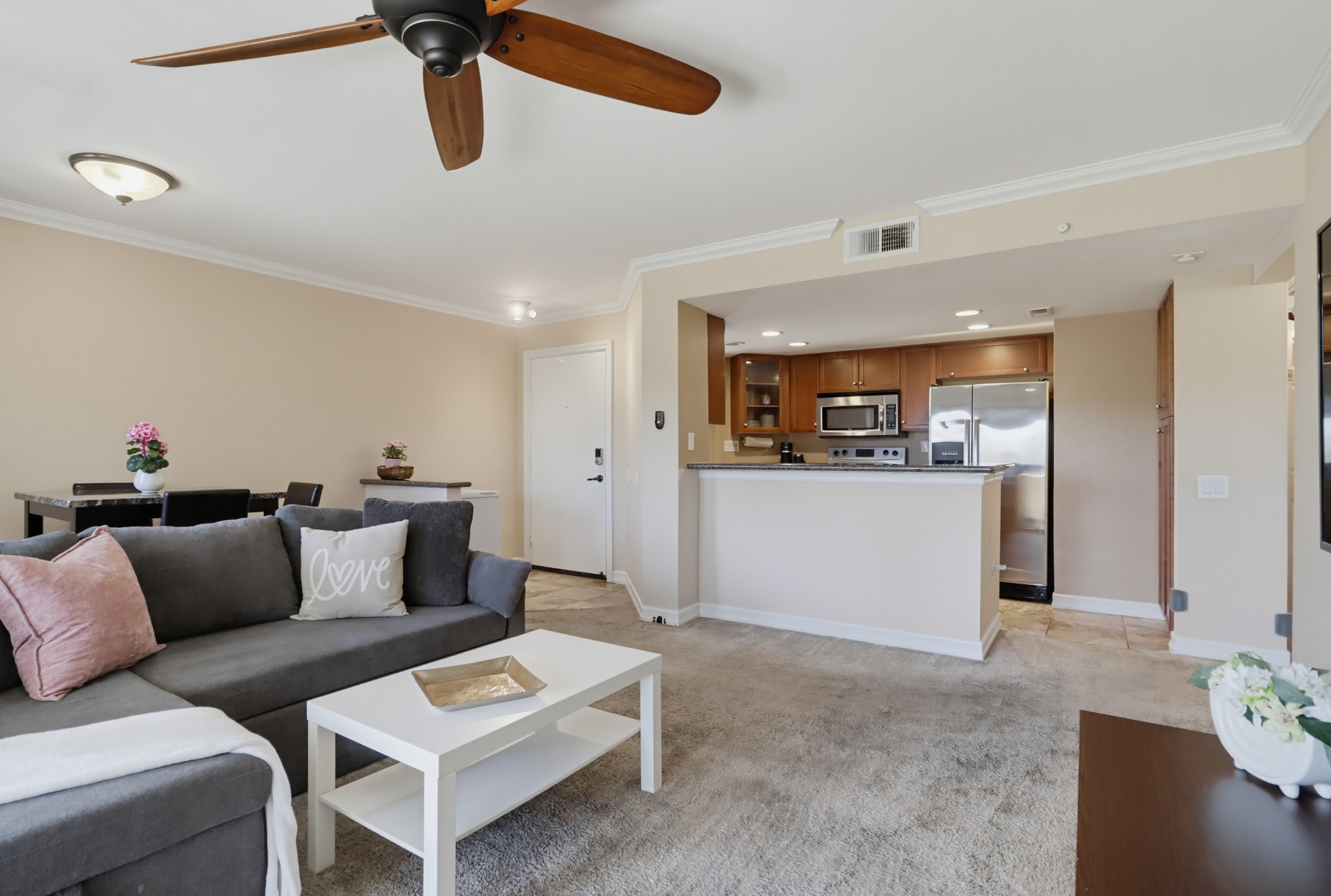 Virtual tour photo 12 of 41 for 15373 Maturin Dr