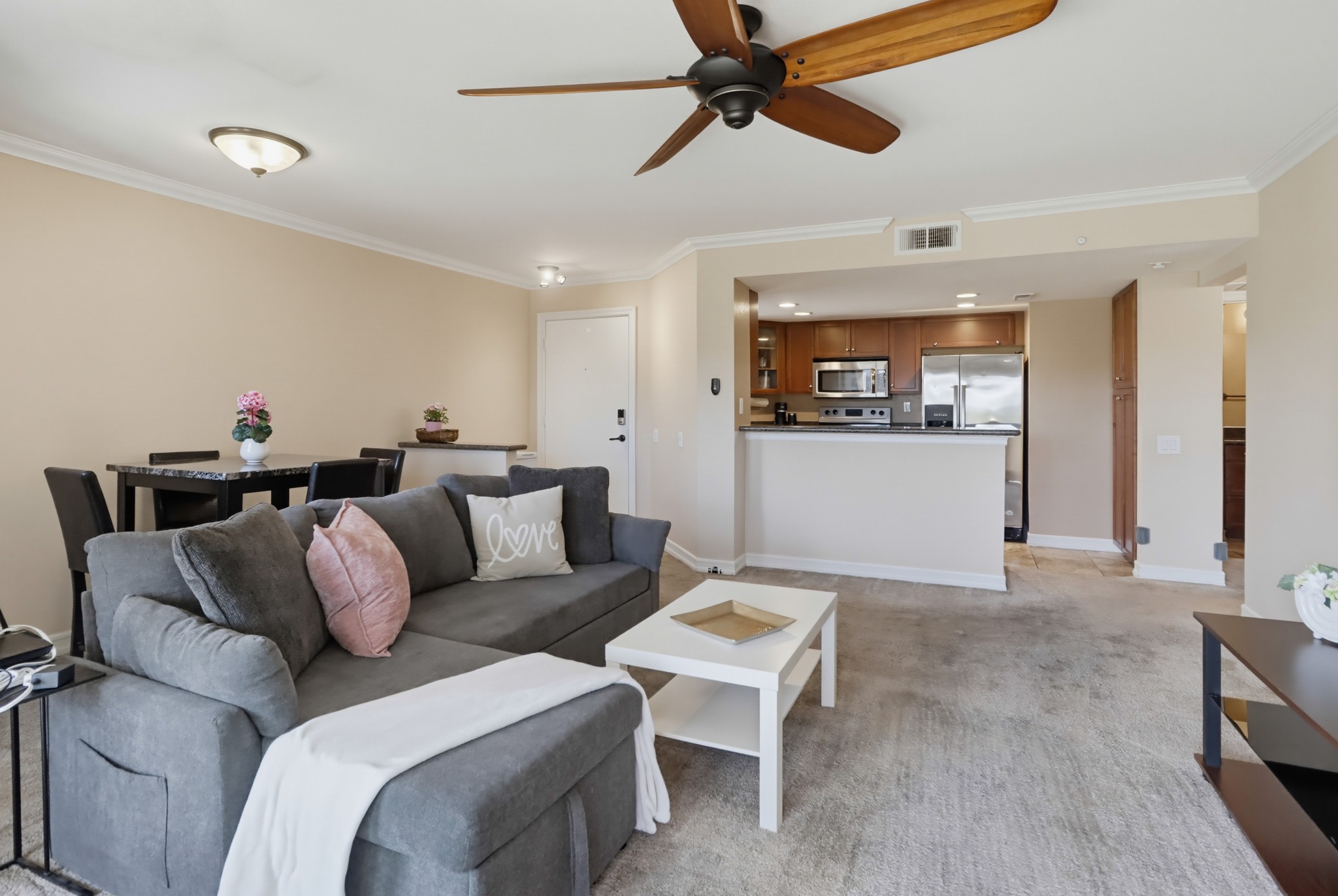 Virtual tour photo 13 of 41 for 15373 Maturin Dr