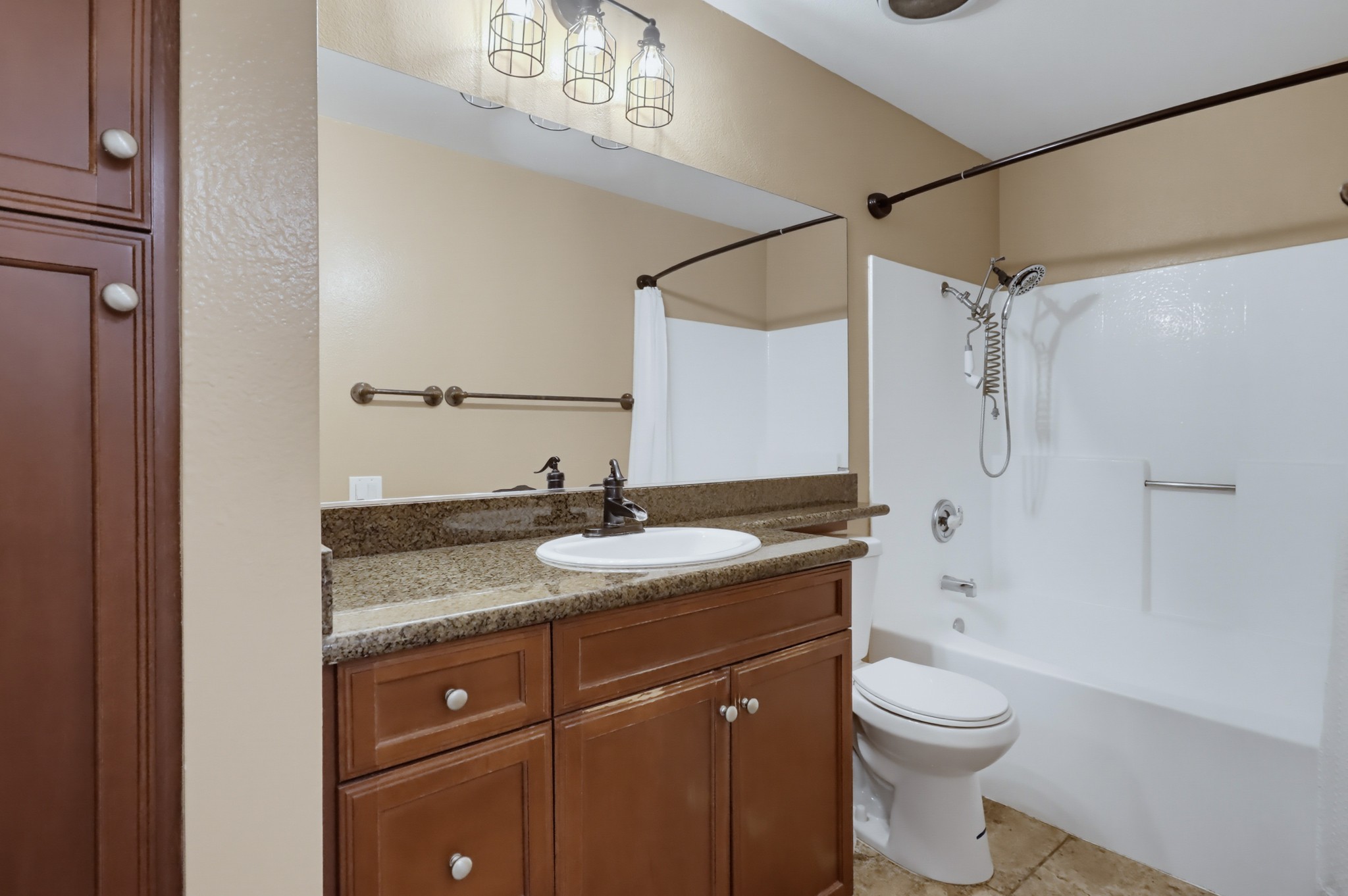 Virtual tour photo 25 of 41 for 15373 Maturin Dr