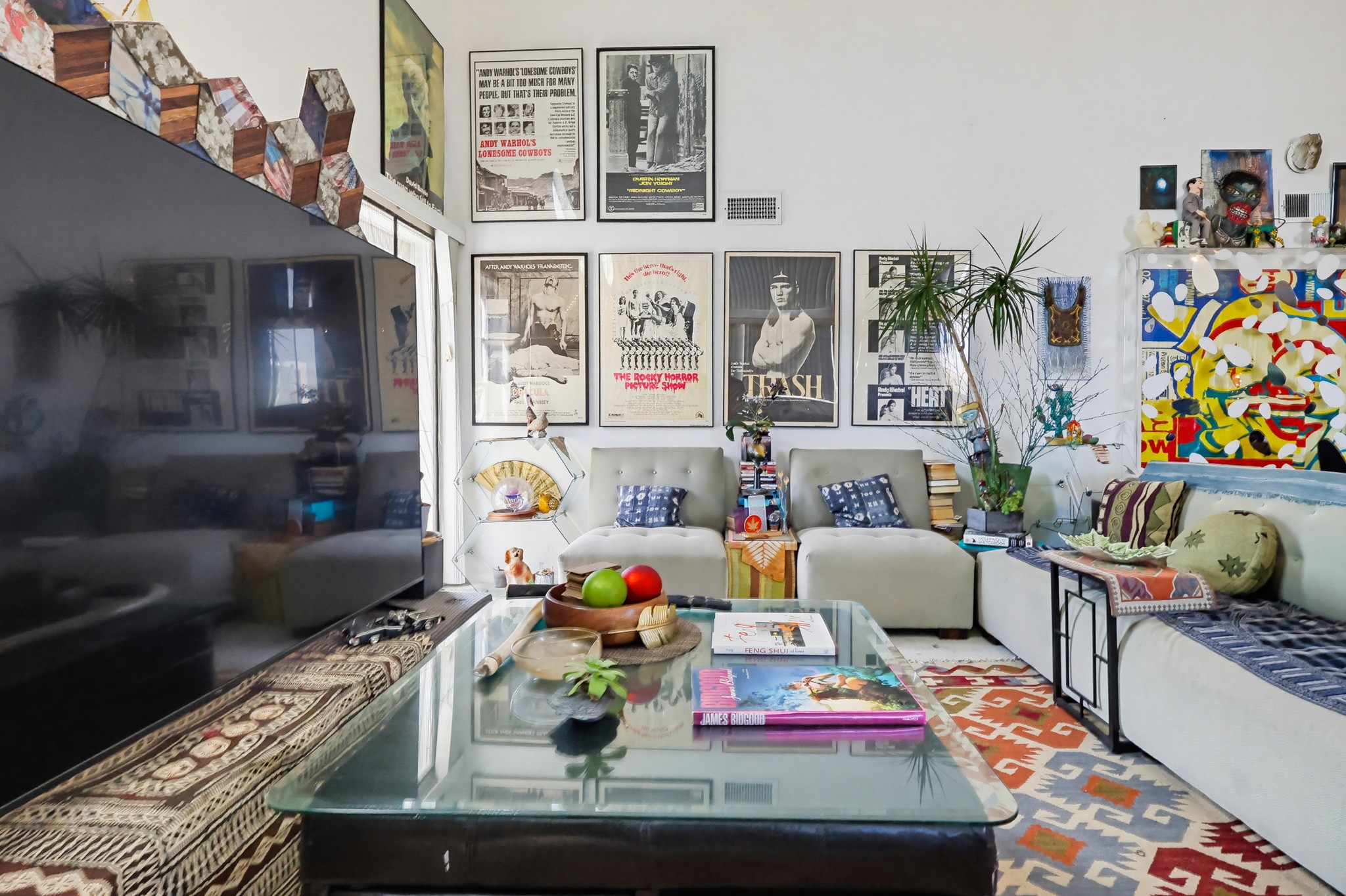 Virtual tour photo 22 of 87 for 1538 Stoner Ave APT 303