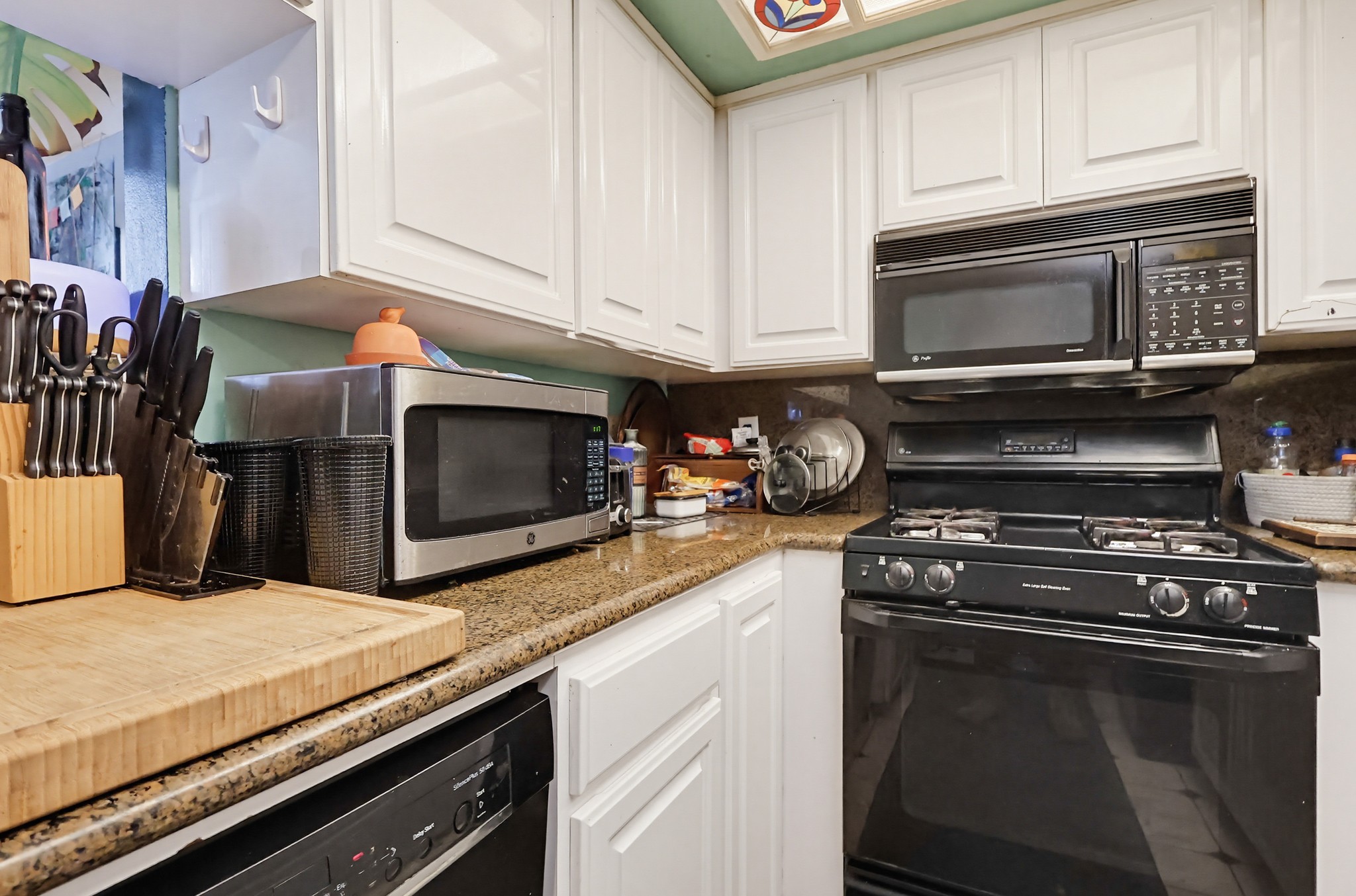 Virtual tour photo 28 of 87 for 1538 Stoner Ave APT 303