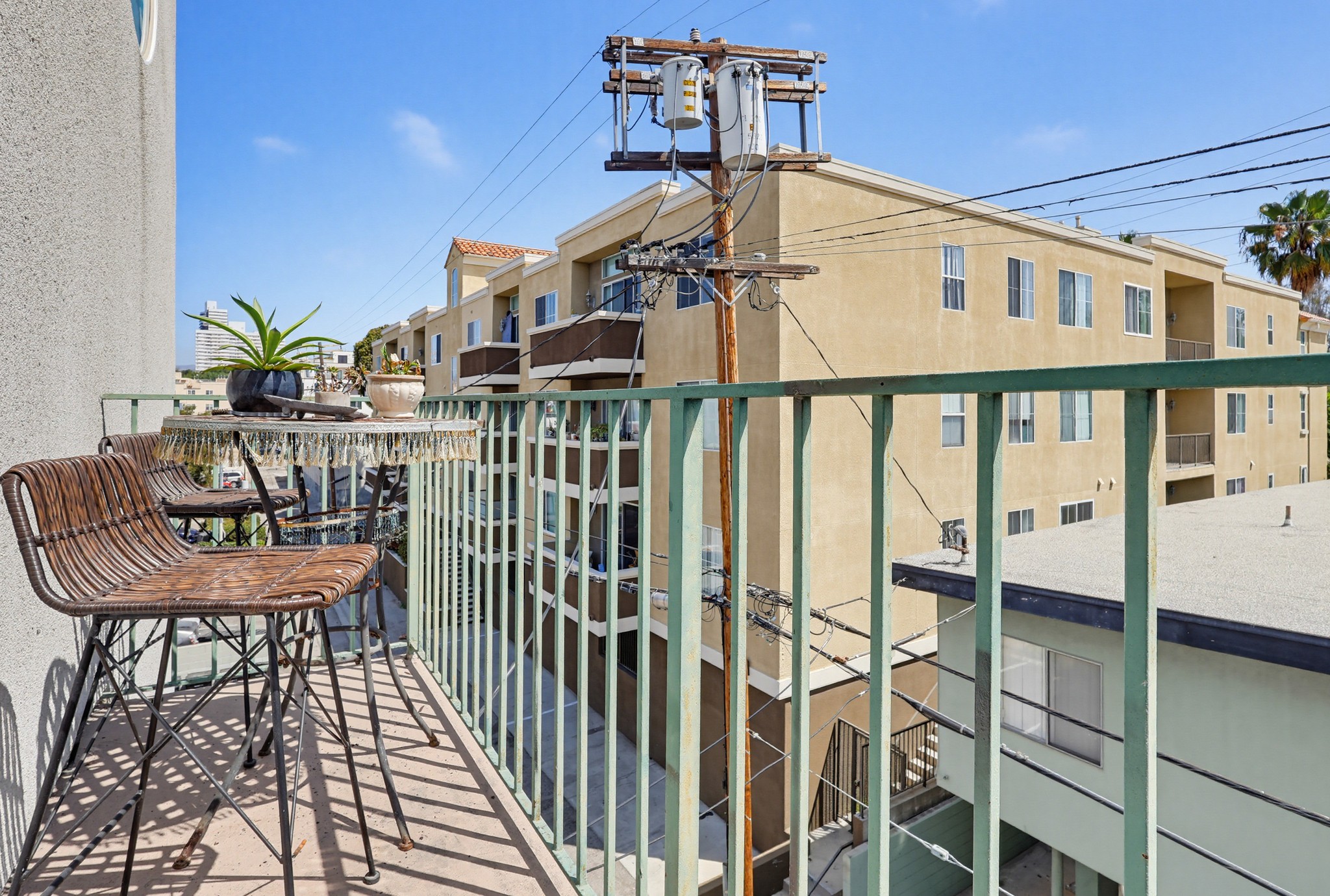 Virtual tour photo 32 of 87 for 1538 Stoner Ave APT 303