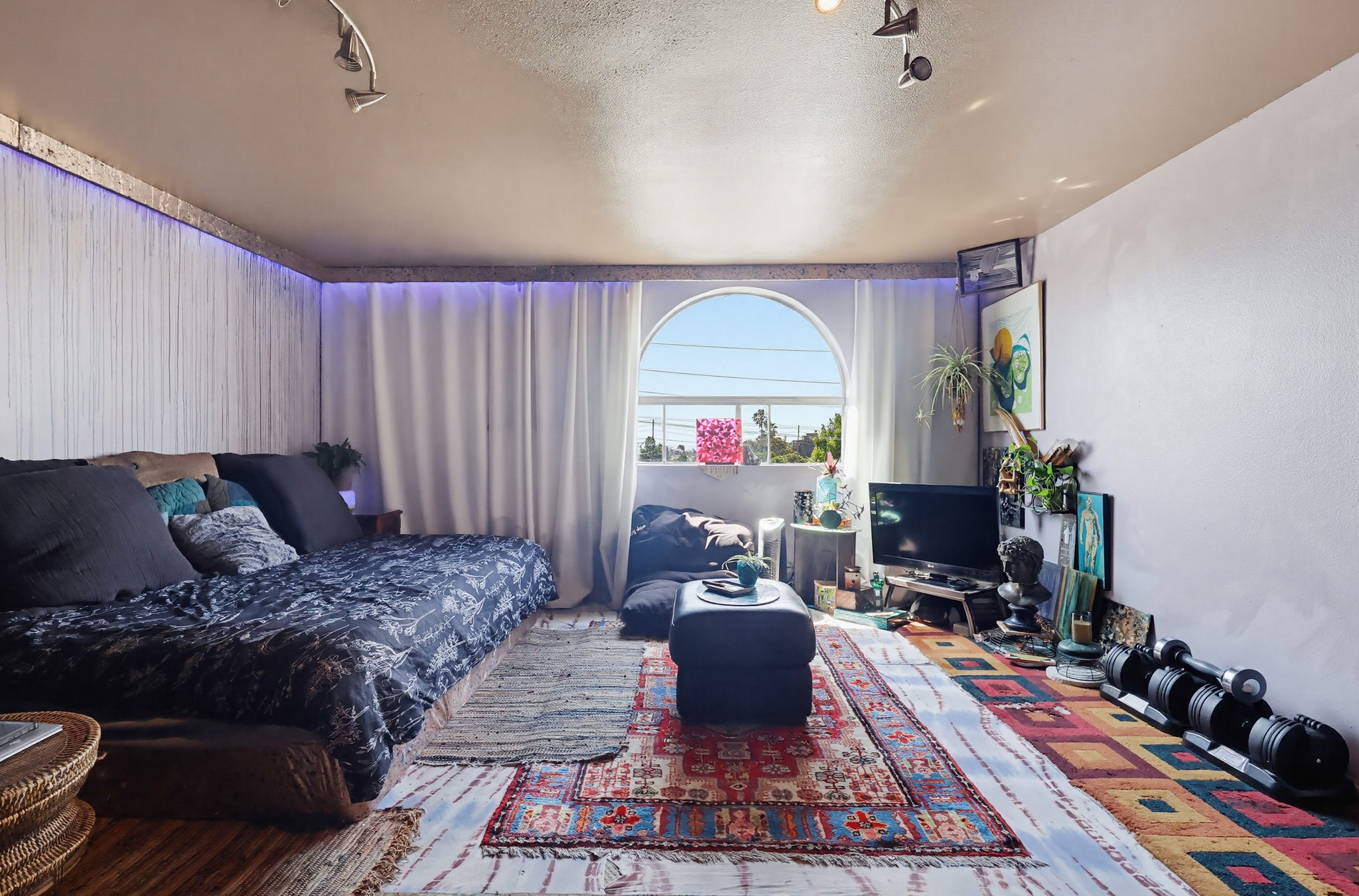 Virtual tour photo 58 of 87 for 1538 Stoner Ave APT 303