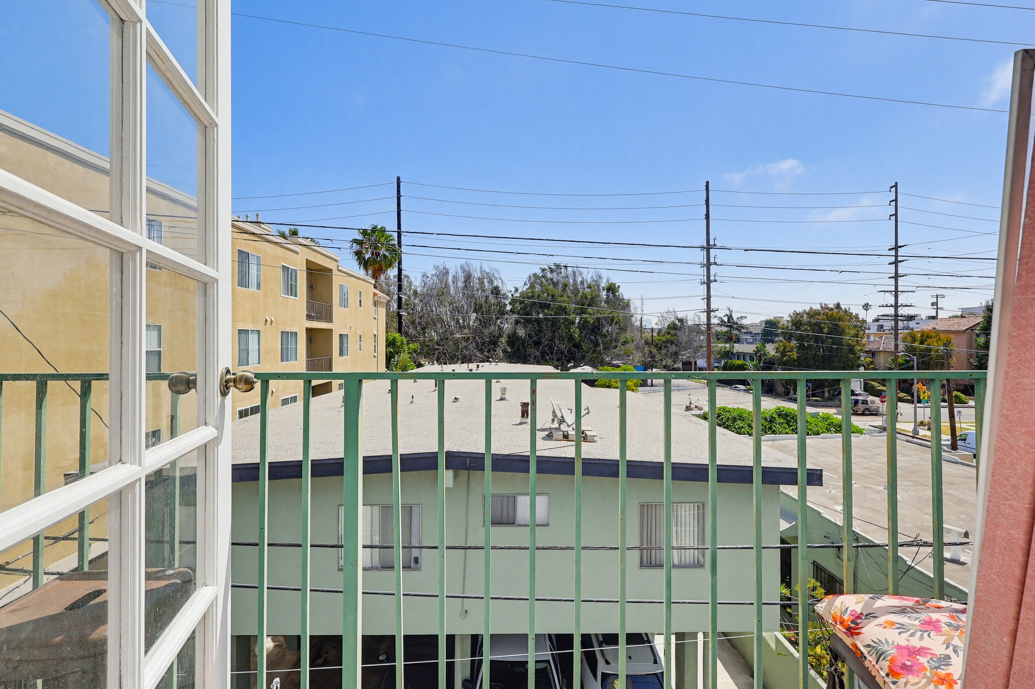 Virtual tour photo 67 of 87 for 1538 Stoner Ave APT 303