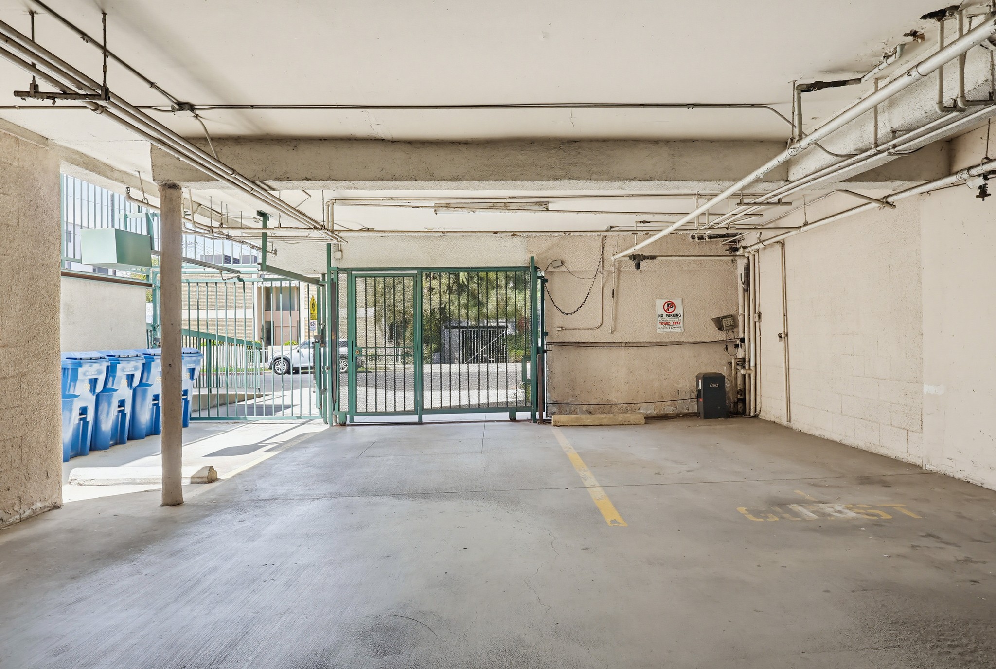 Virtual tour photo 83 of 87 for 1538 Stoner Ave APT 303