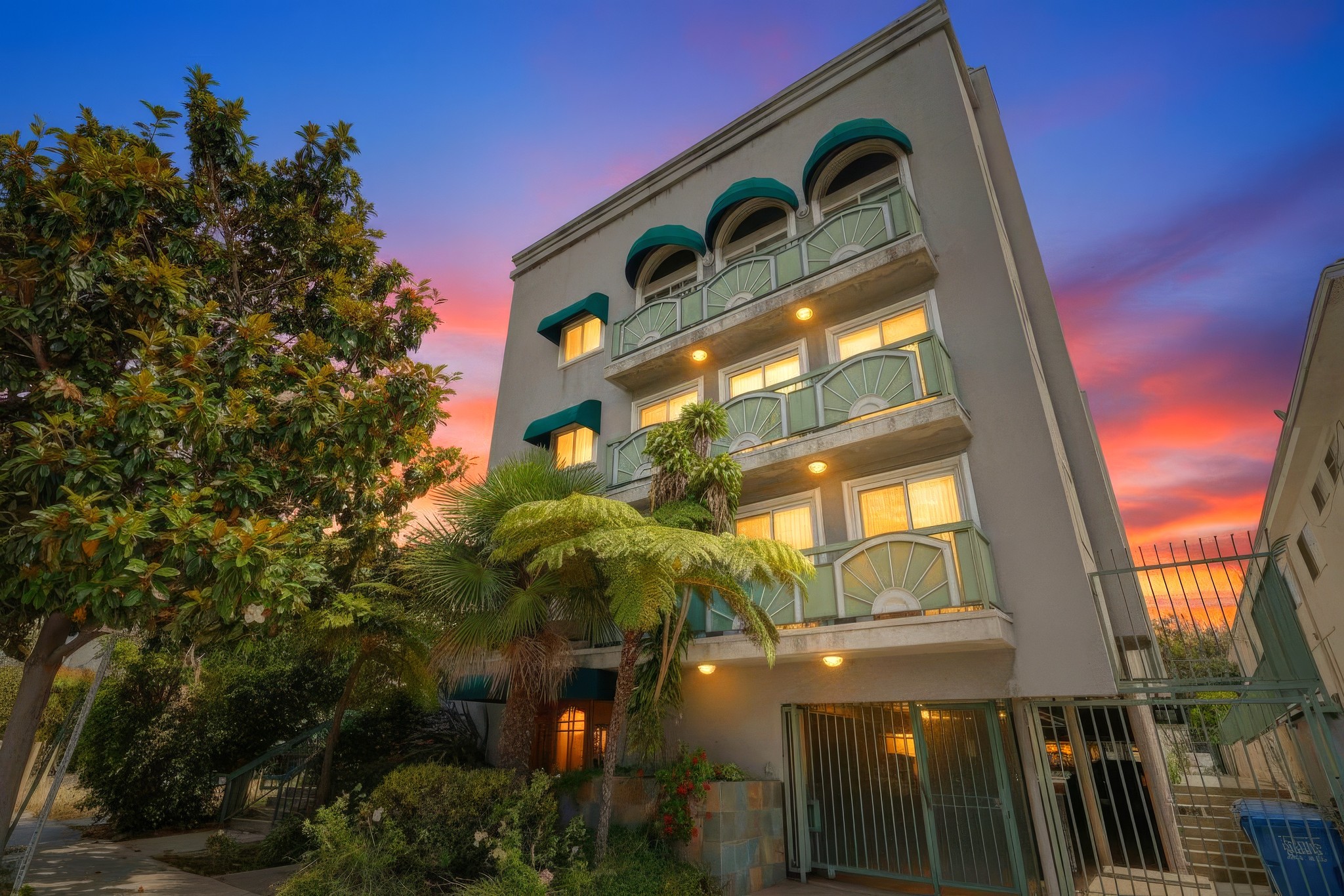 Virtual tour photo 87 of 87 for 1538 Stoner Ave APT 303