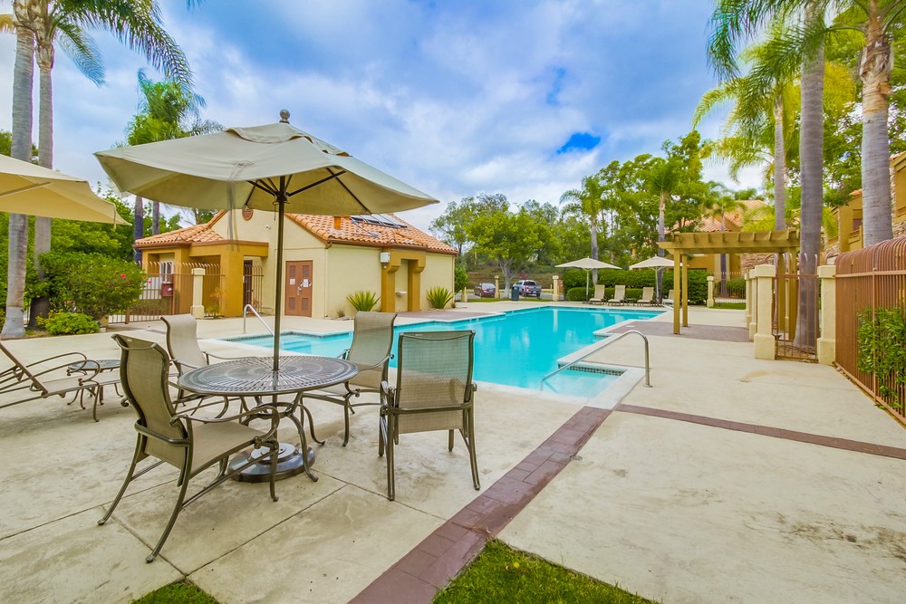 Virtual tour photo 30 of 32 for 15383 Maturin Dr #216