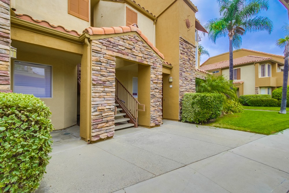 Virtual tour photo 4 of 37 for 15383 Maturin Dr #217
