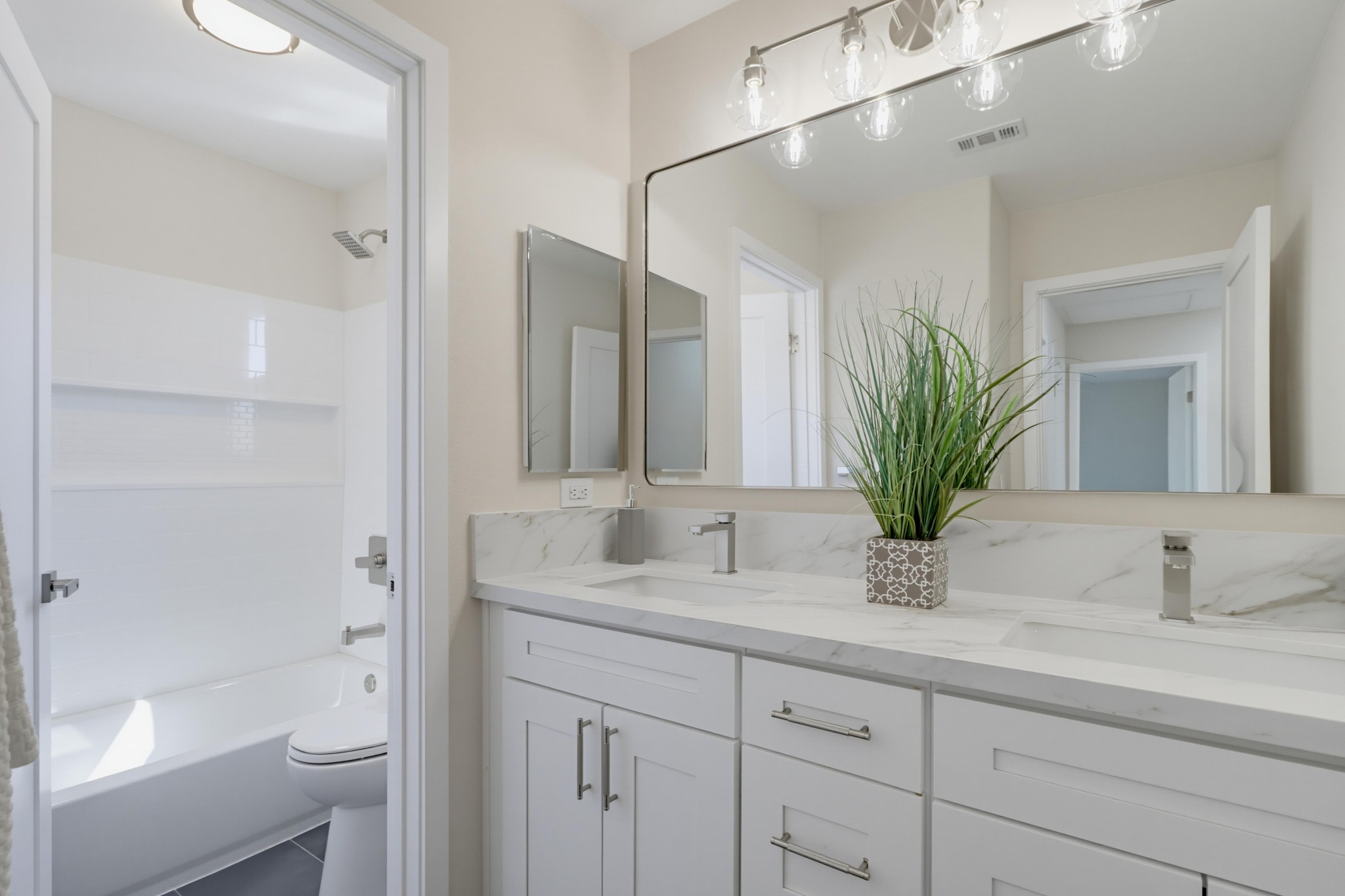 Virtual tour photo 52 of 67 for 1540 Hunters Glen Ave