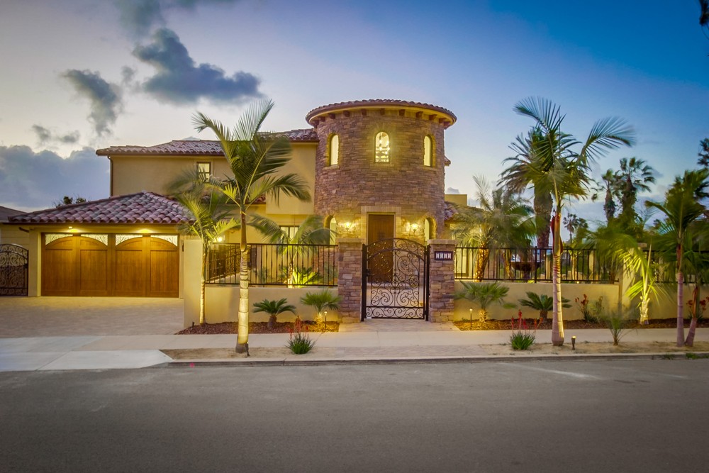 Virtual tour photo 1 of 106 for 1542 Guizot St