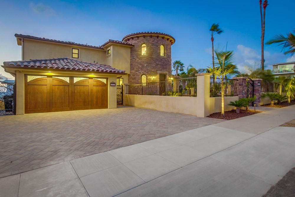 Virtual tour photo 3 of 106 for 1542 Guizot St