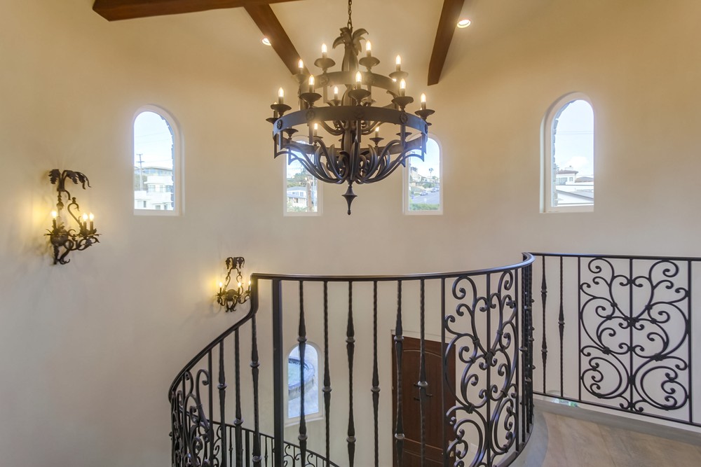 Virtual tour photo 46 of 106 for 1542 Guizot St