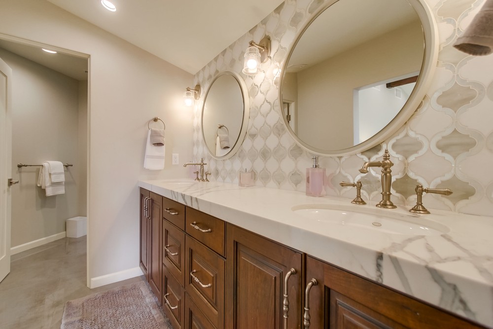 Virtual tour photo 54 of 106 for 1542 Guizot St