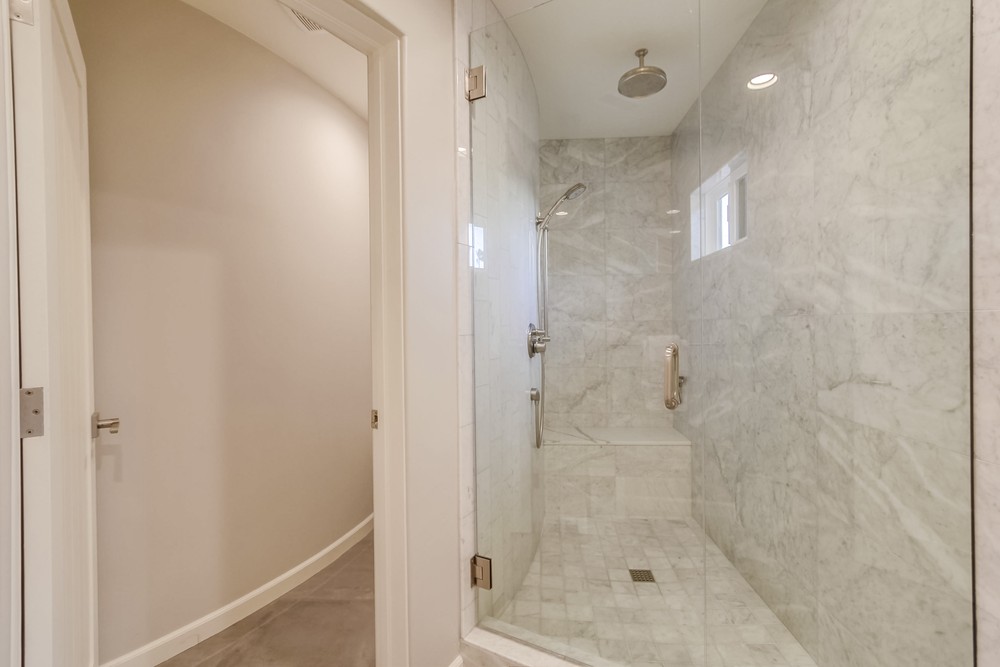 Virtual tour photo 58 of 106 for 1542 Guizot St