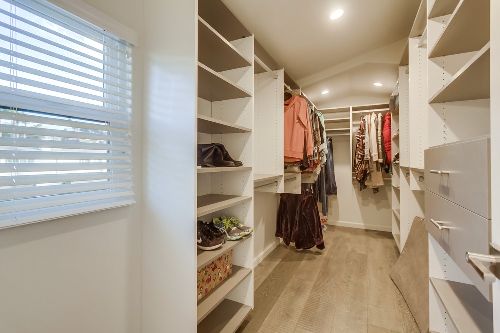 Virtual tour photo 60 of 106 for 1542 Guizot St