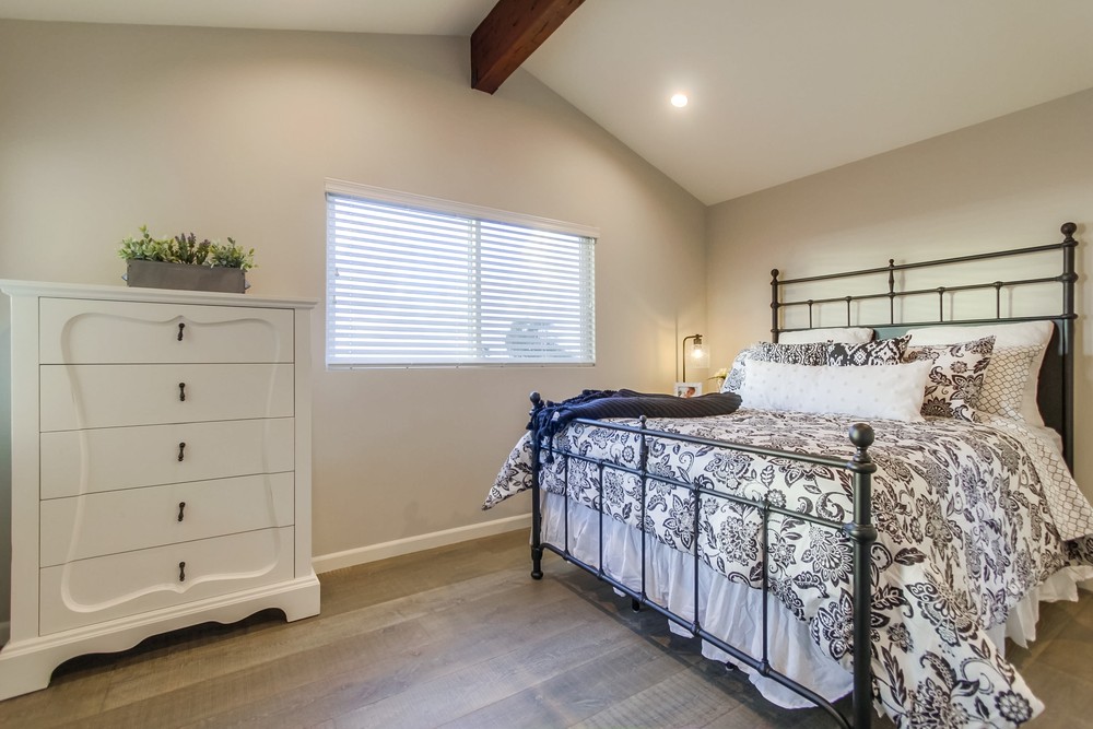Virtual tour photo 65 of 106 for 1542 Guizot St