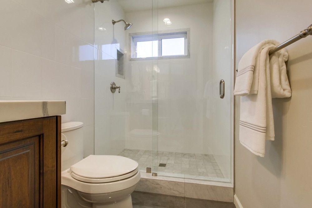 Virtual tour photo 77 of 106 for 1542 Guizot St