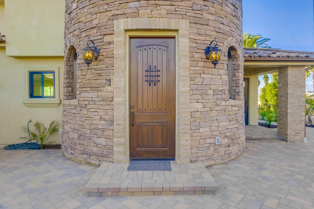 Virtual tour photo 90 of 106 for 1542 Guizot St