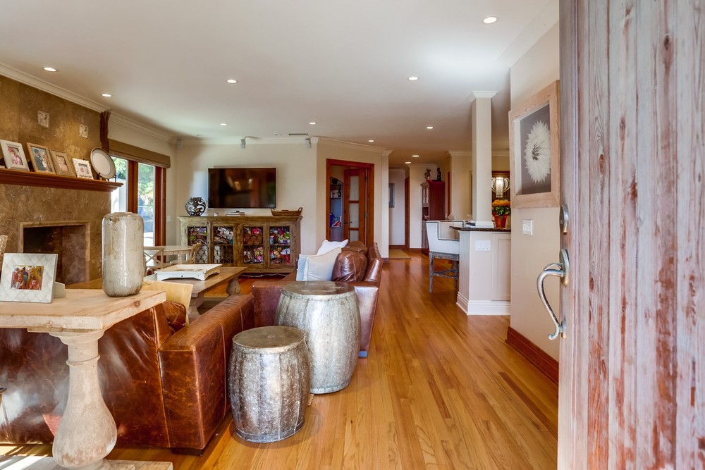 Virtual tour photo 8 of 41 for 1542 Monmouth Dr