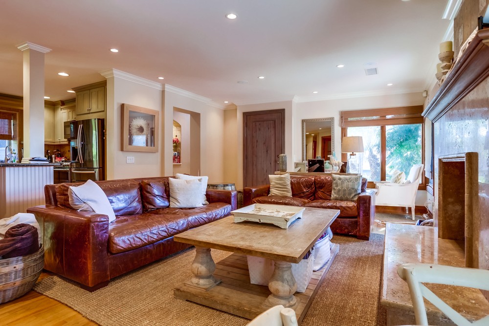 Virtual tour photo 12 of 41 for 1542 Monmouth Dr