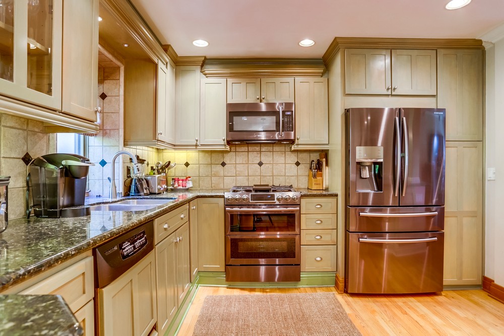 Virtual tour photo 18 of 41 for 1542 Monmouth Dr