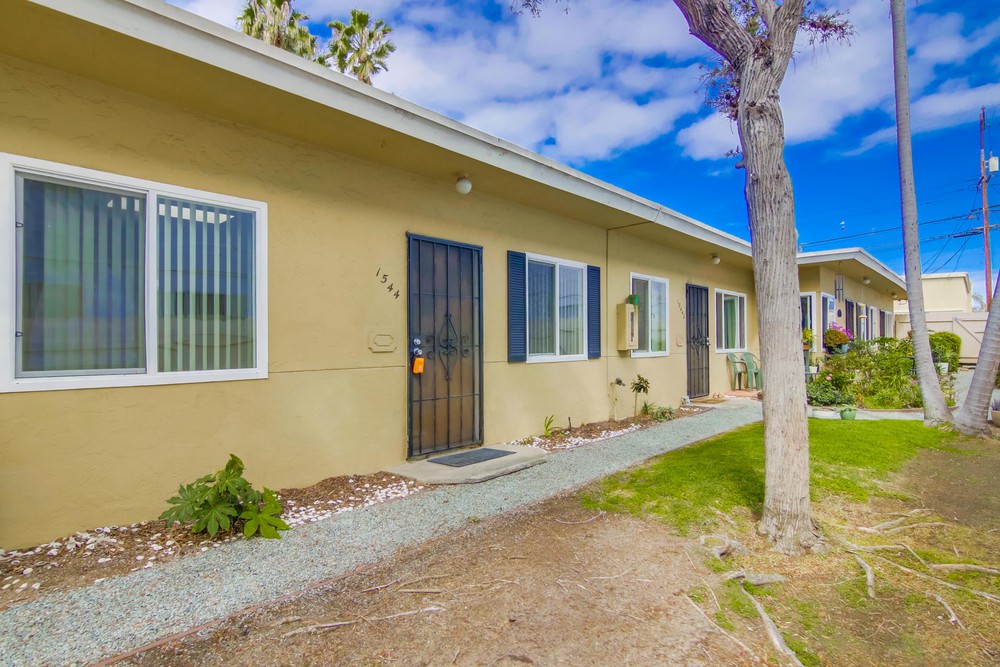 Virtual tour photo 5 of 25 for 1542 Pacific Beach Dr #1544