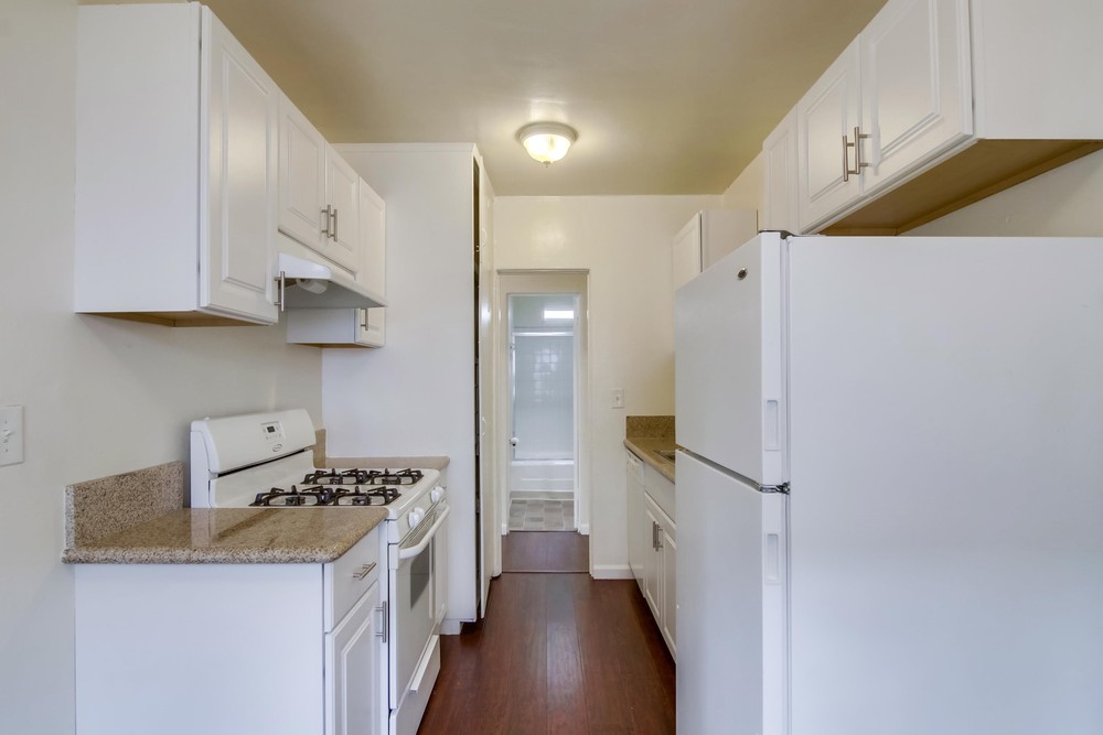 Virtual tour photo 15 of 25 for 1542 Pacific Beach Dr #1544