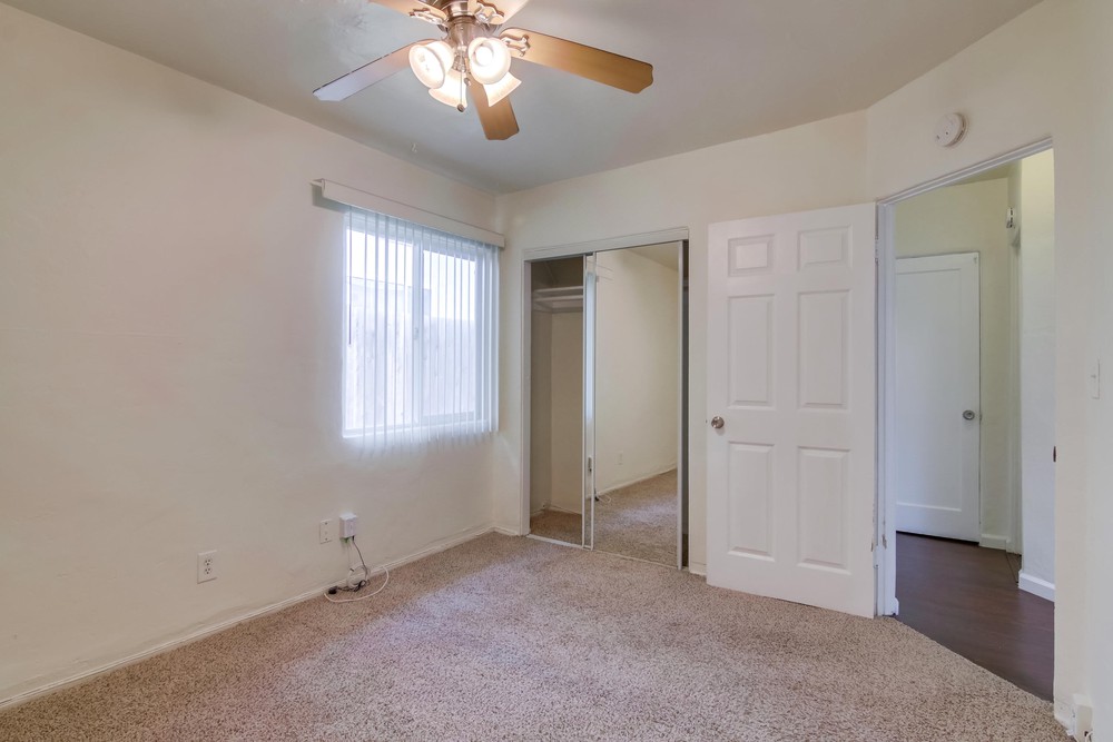 Virtual tour photo 23 of 25 for 1542 Pacific Beach Dr #1544