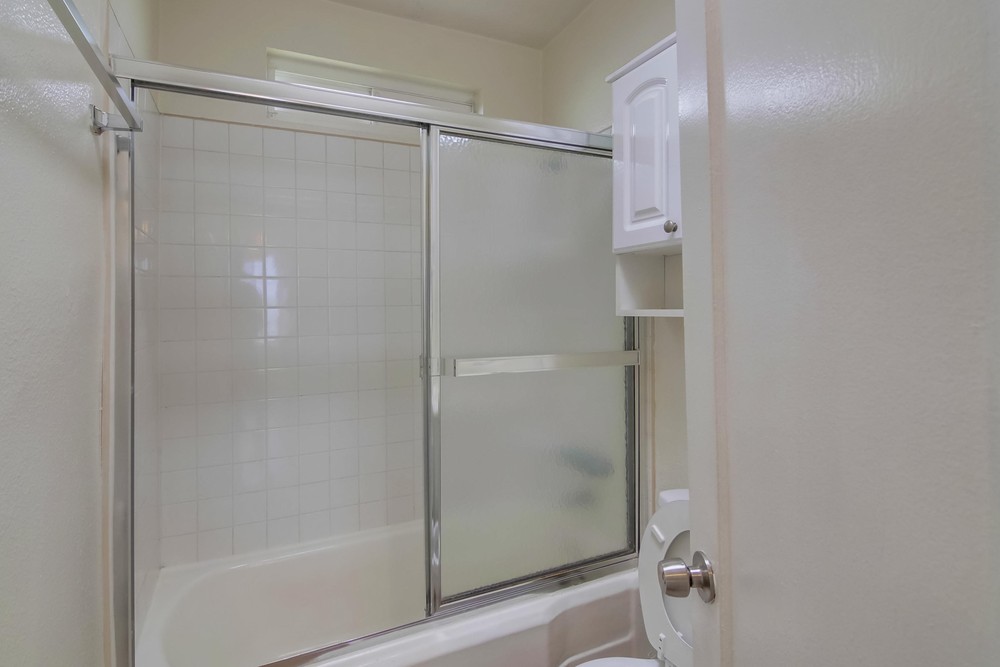 Virtual tour photo 25 of 25 for 1542 Pacific Beach Dr #1544