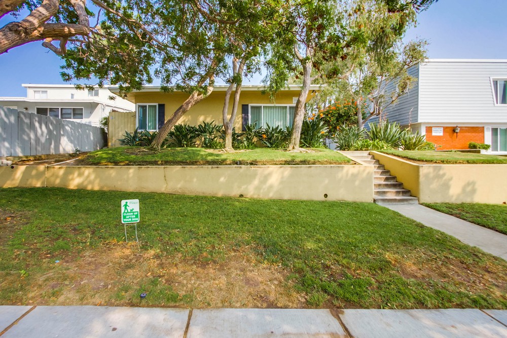 Virtual tour photo 3 of 24 for 1542 Pacific Beach Dr