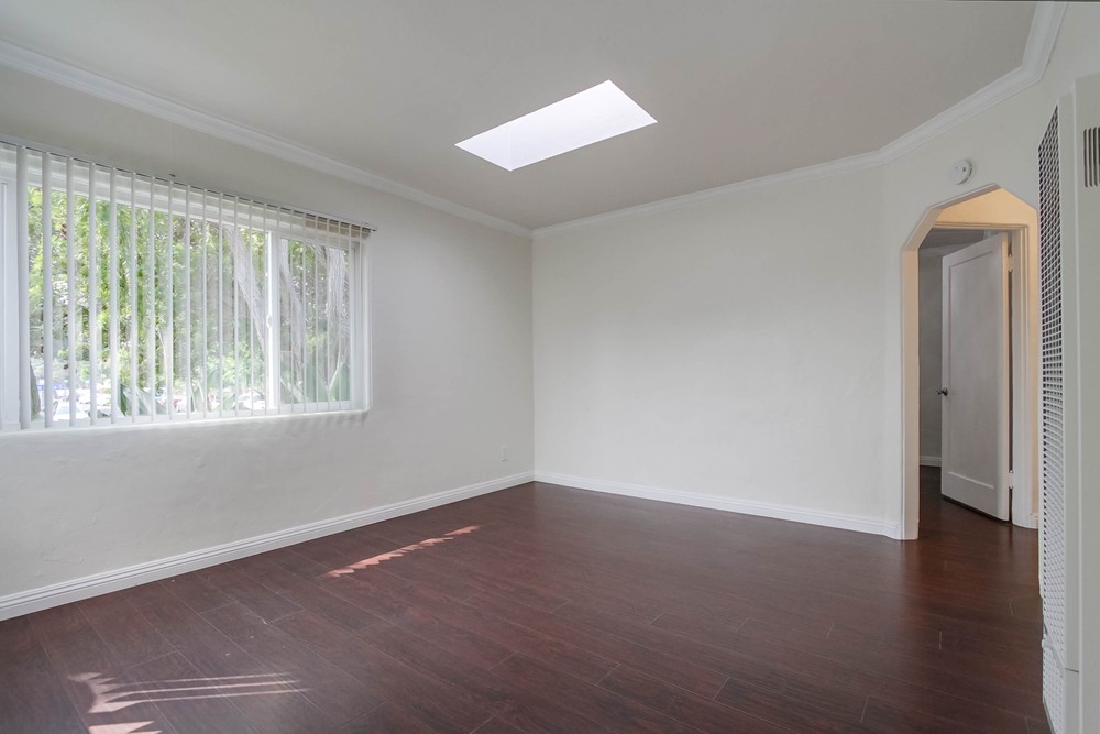 Virtual tour photo 8 of 24 for 1542 Pacific Beach Dr
