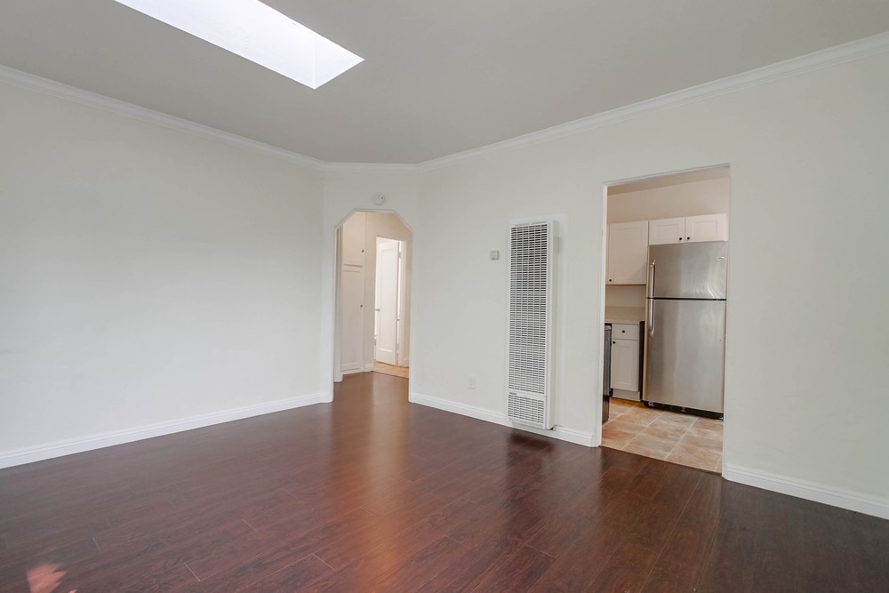 Virtual tour photo 9 of 24 for 1542 Pacific Beach Dr
