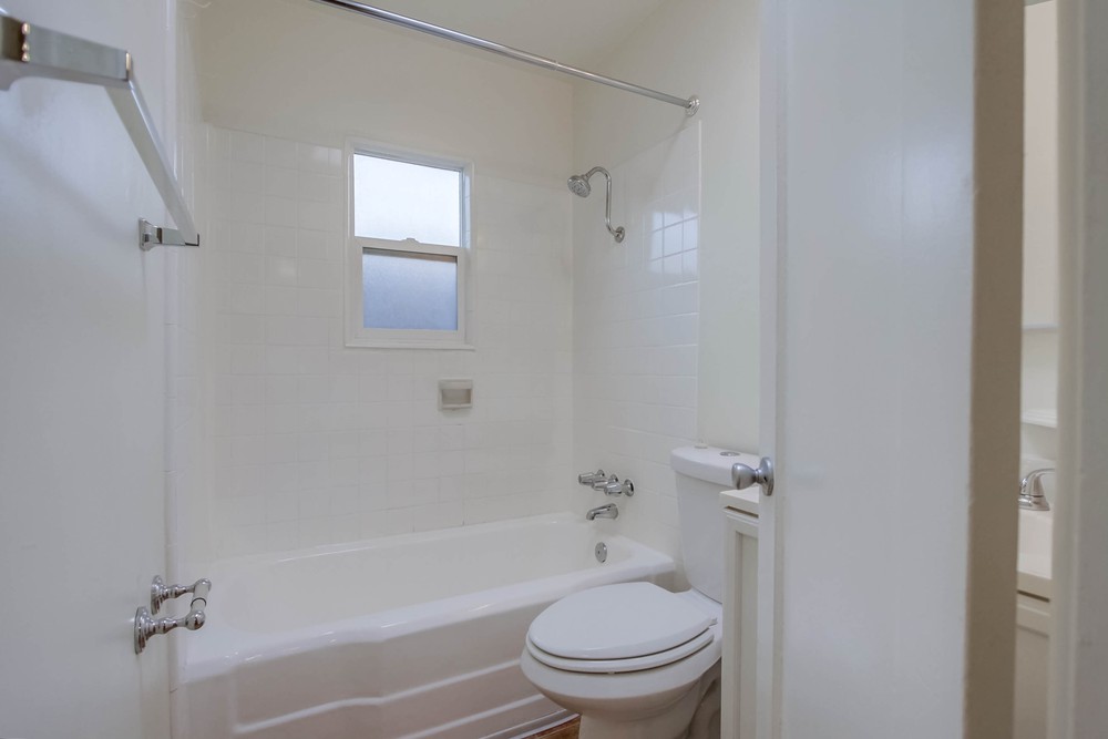 Virtual tour photo 23 of 24 for 1542 Pacific Beach Dr