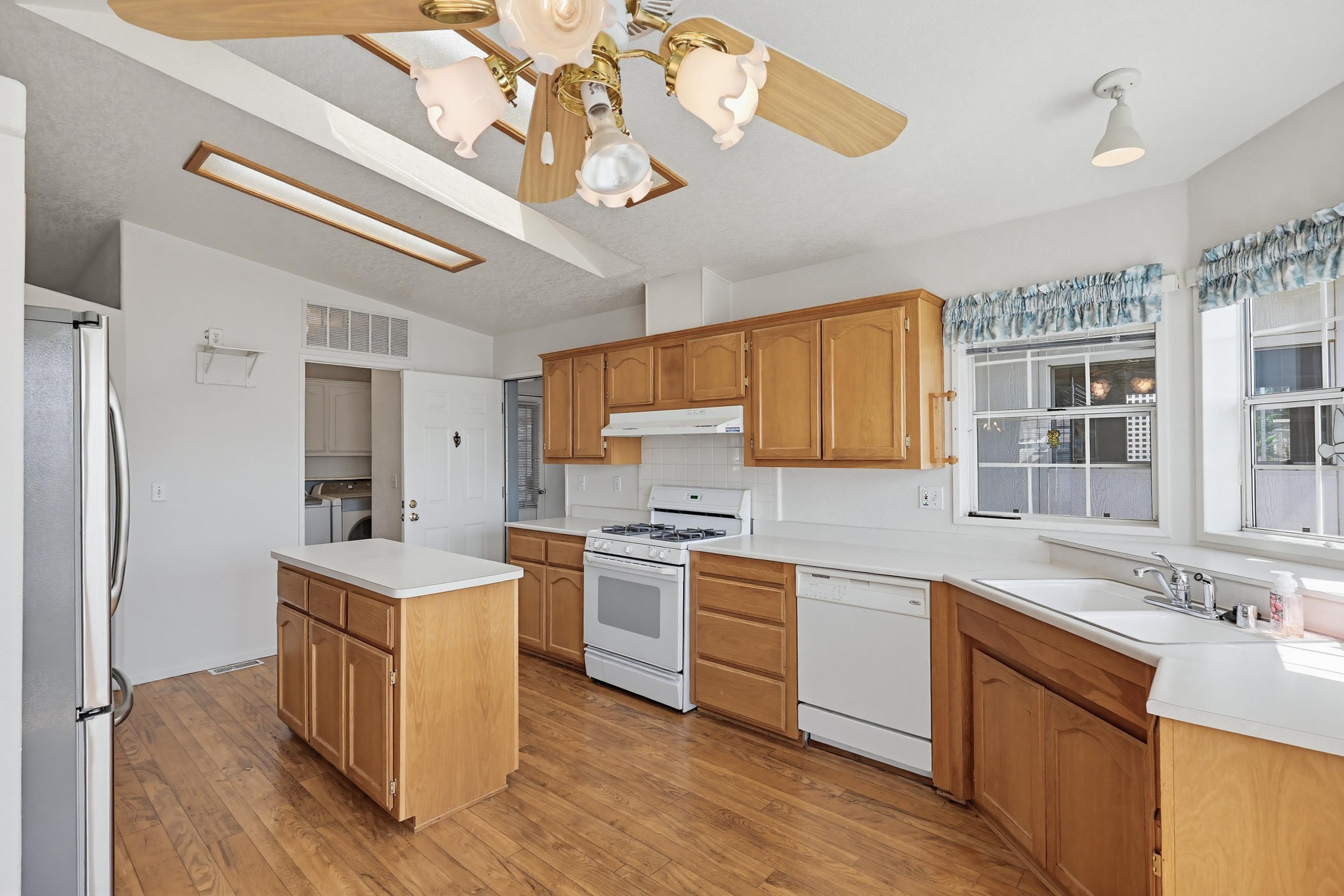 Virtual tour photo 18 of 69 for 15420 Olde Hwy 80 #56