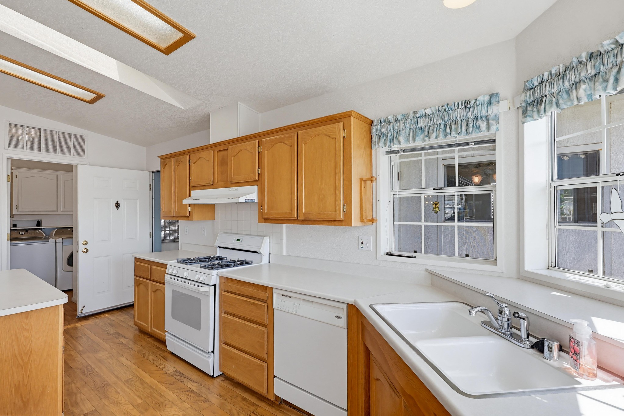 Virtual tour photo 19 of 69 for 15420 Olde Hwy 80 #56