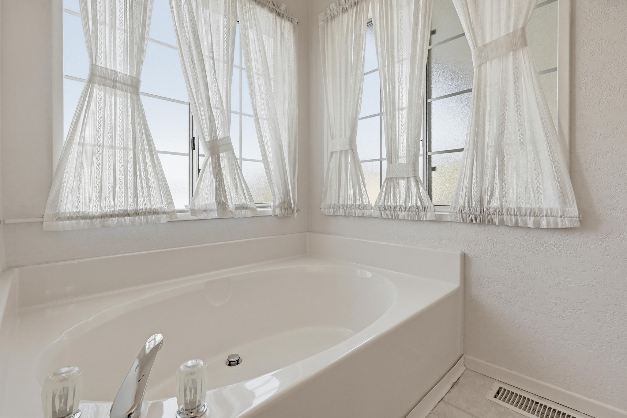 Virtual tour photo 42 of 69 for 15420 Olde Hwy 80 #56