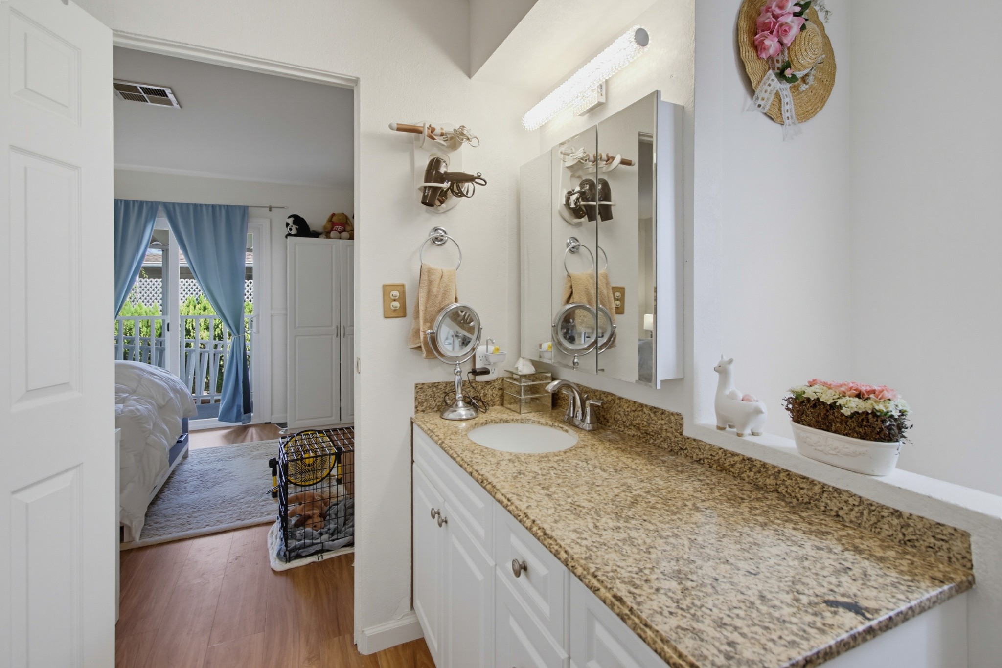 Virtual tour photo 31 of 46 for 15420 Olde Hwy 80 Spc 100